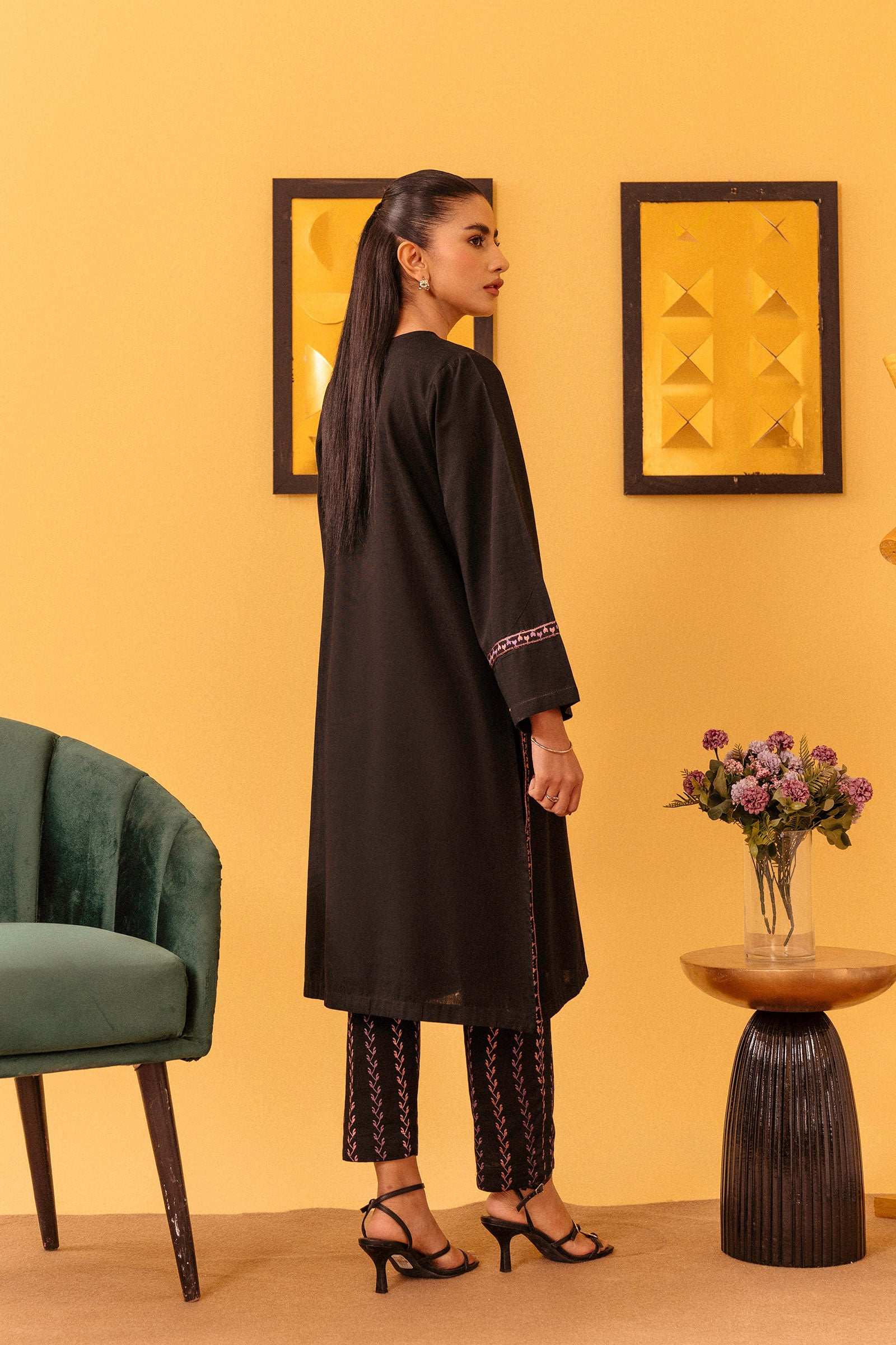 Latest 2-Piece Black Embroidered Khaddar Suit for Stylish Comfort
