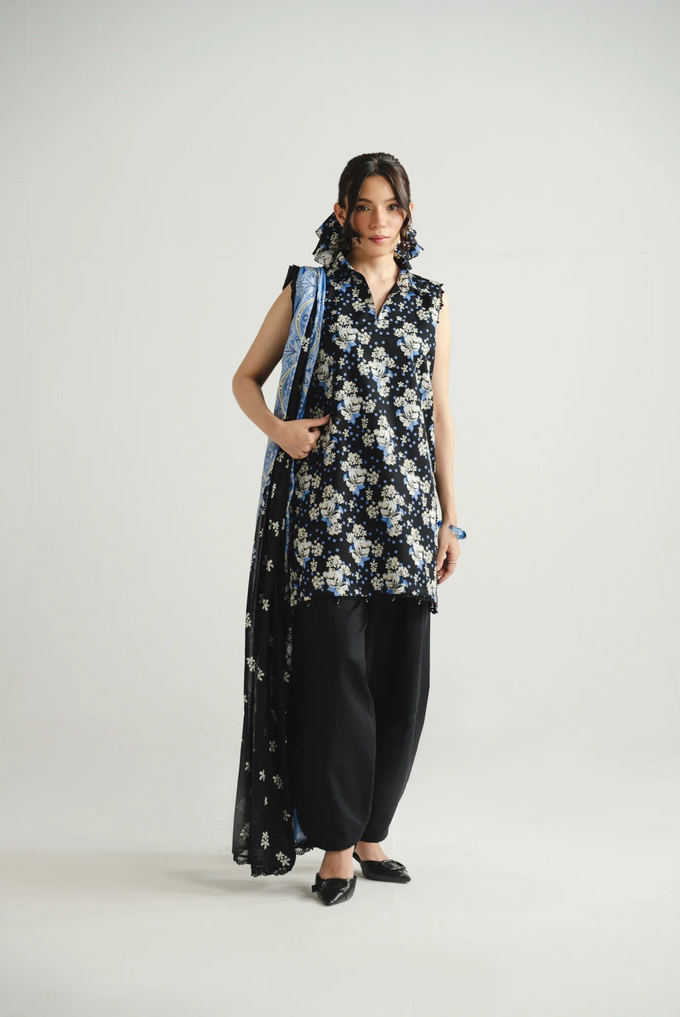 Lawn Dress in pakistan