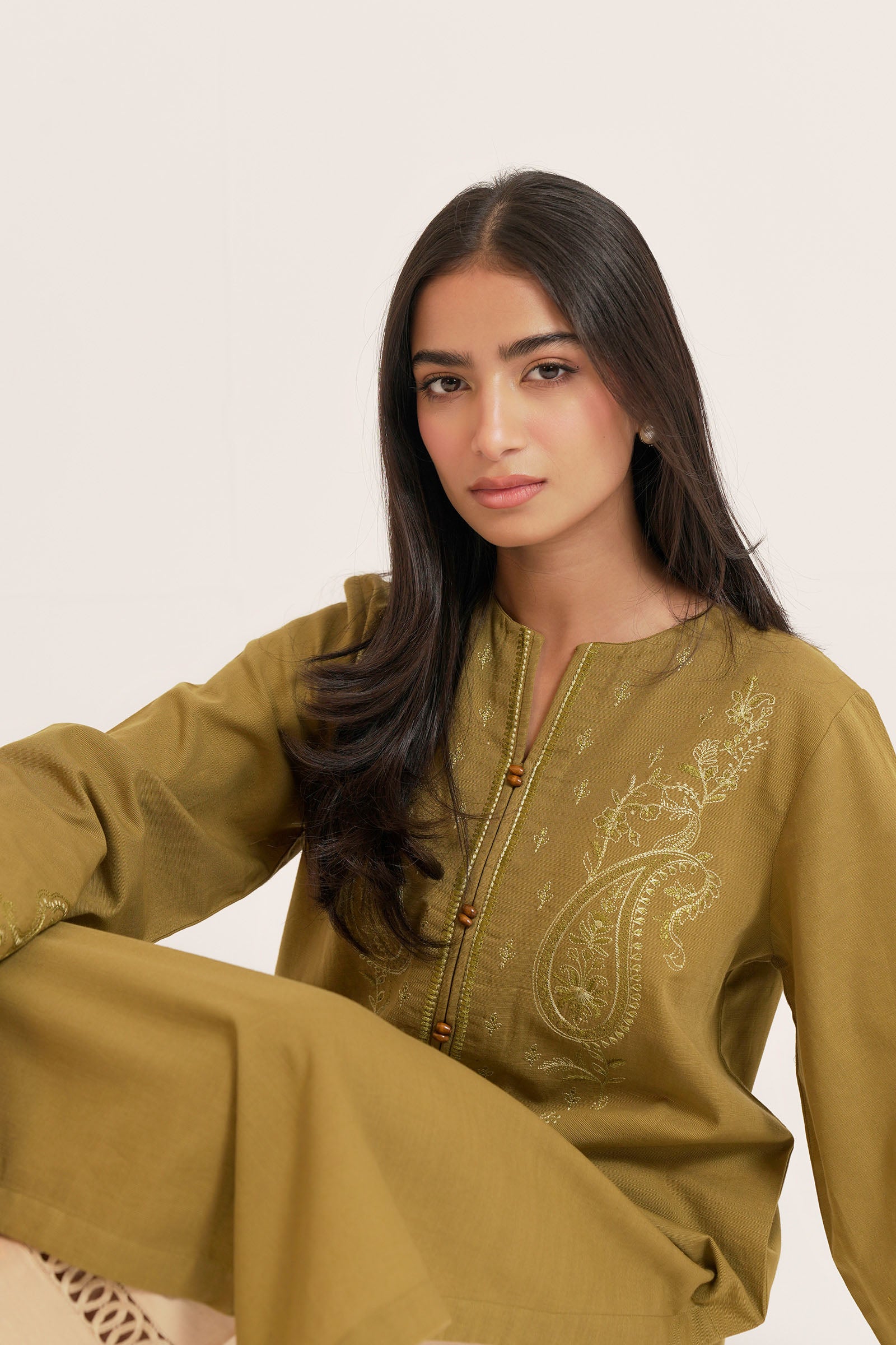 Oasis (1PC) Beyond East Official