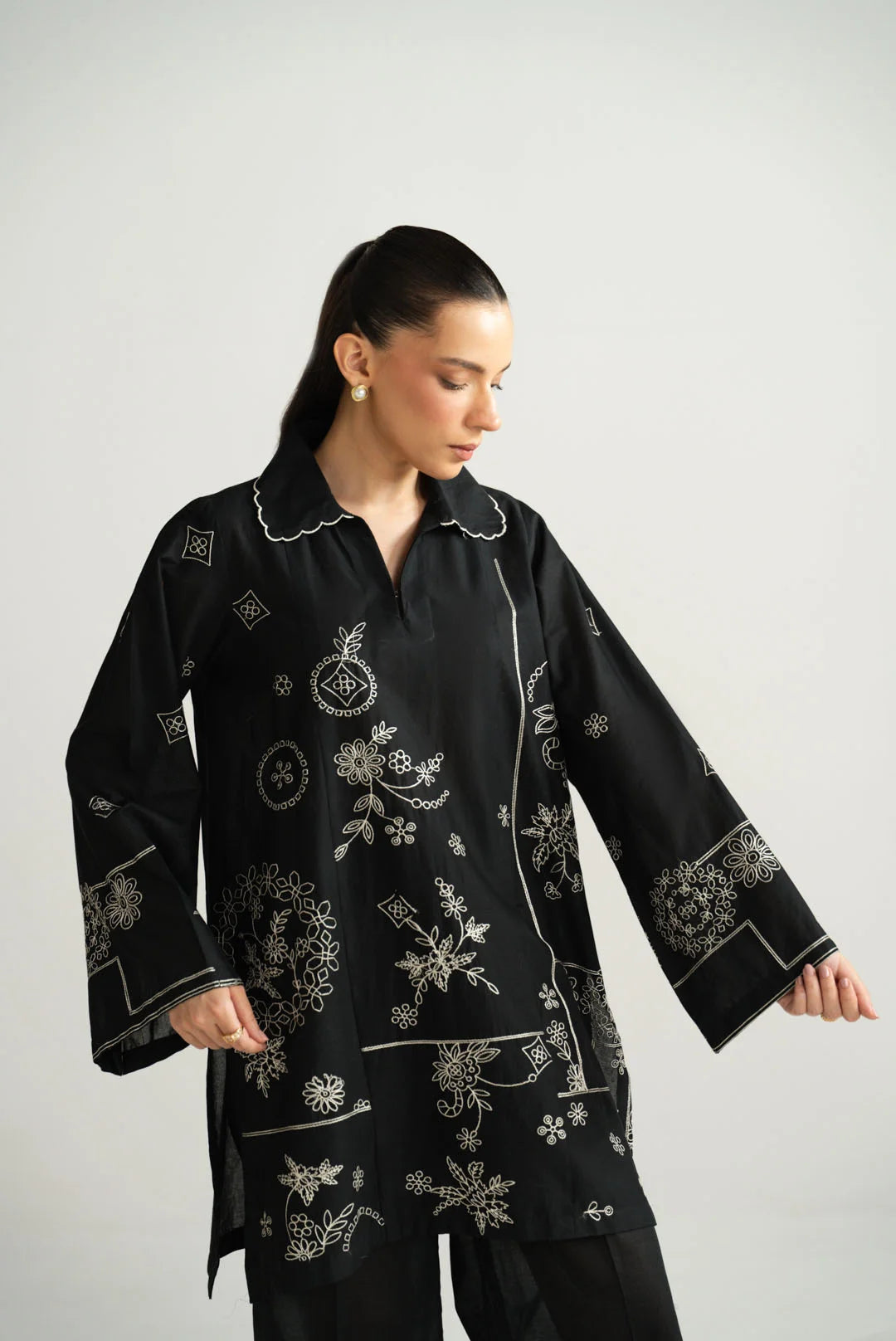1 Piece Embroidered Lawn Shirt