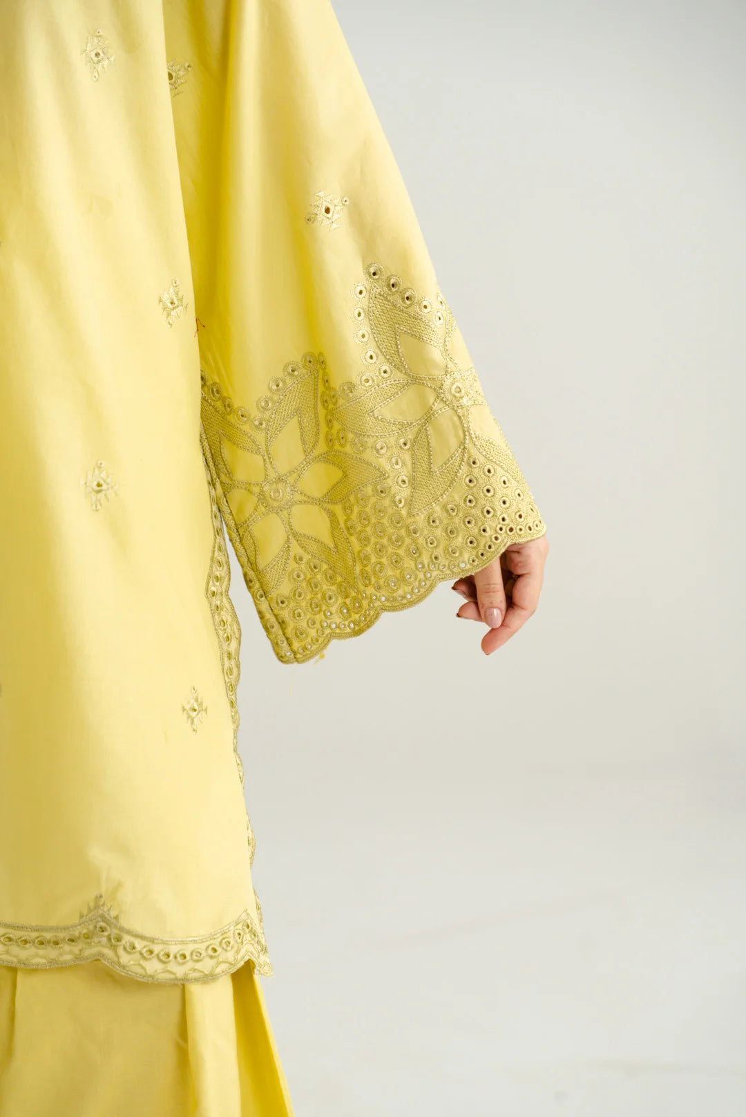2 Piece Embroidered Lawn Suit