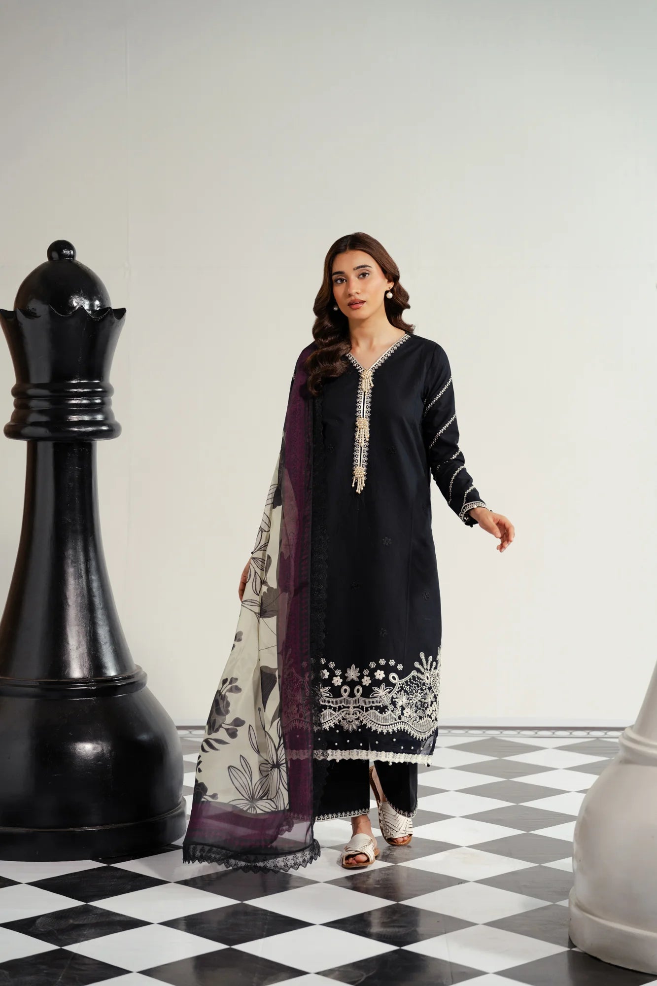 black and white dress designs in pakistan Pakistani black and white dress beautiful black and white combination dress design