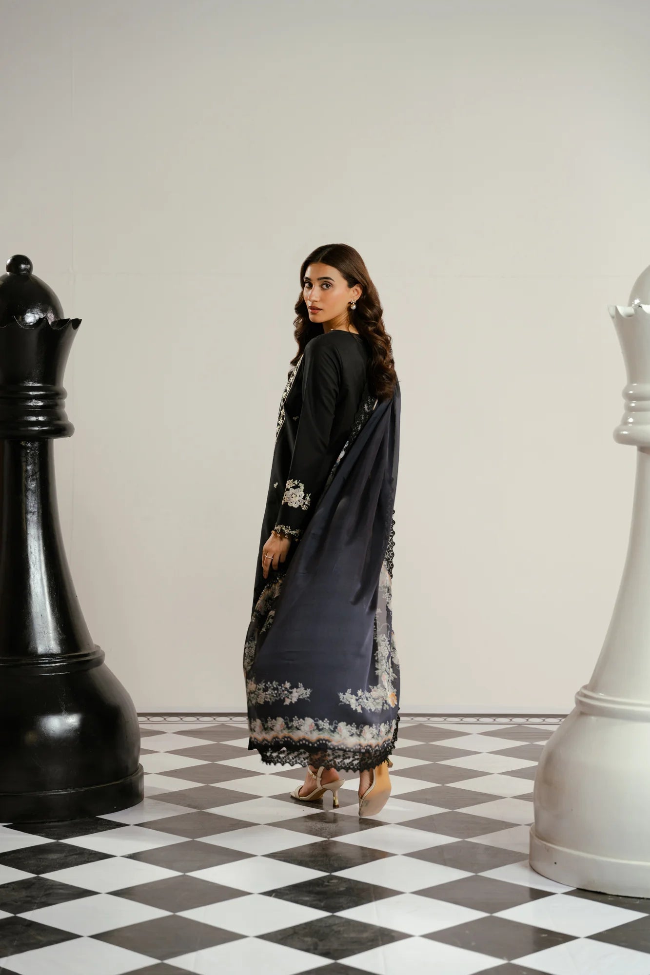 3 Piece Embroidered Lawn Suit
