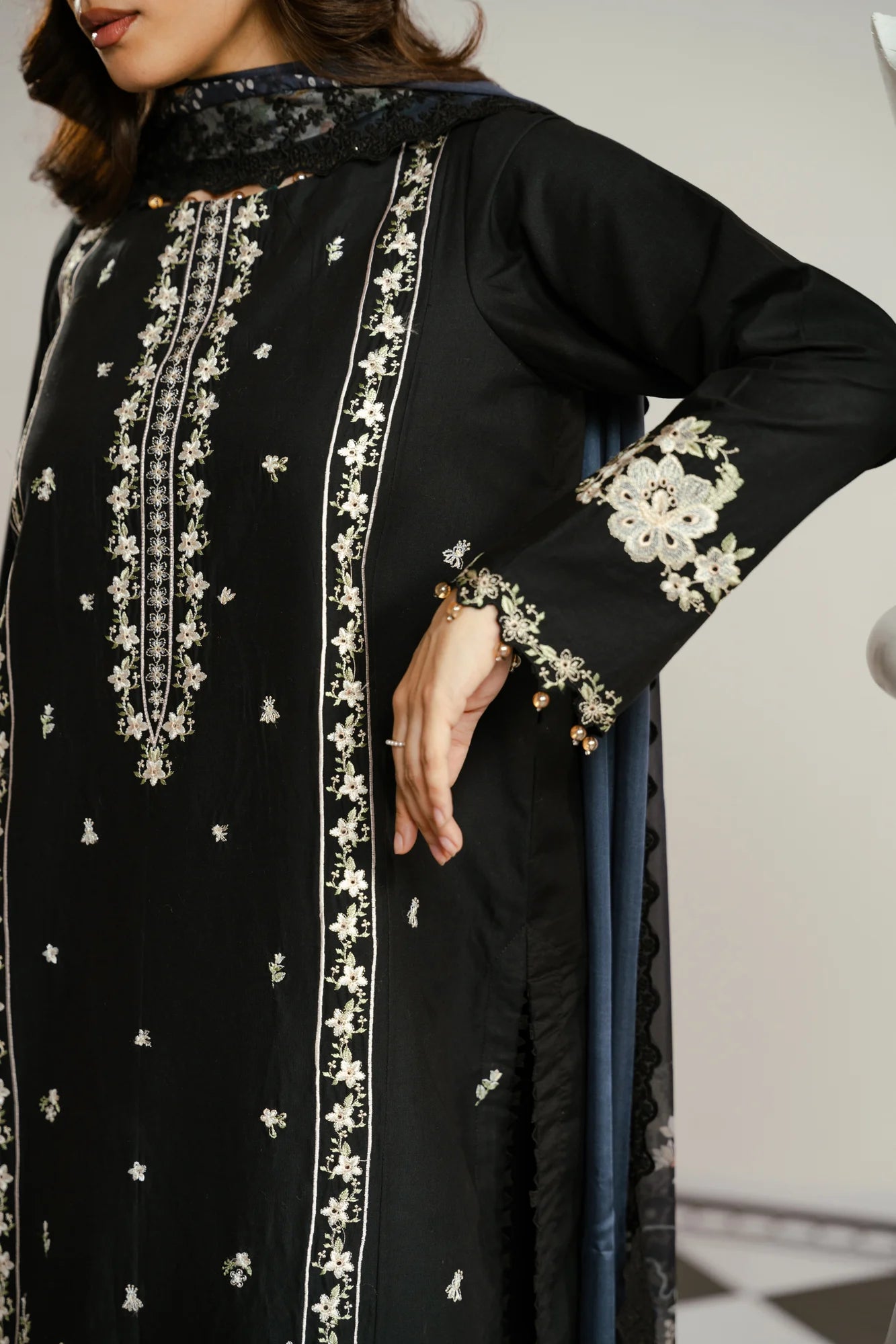 3 Piece Embroidered Lawn Suit
