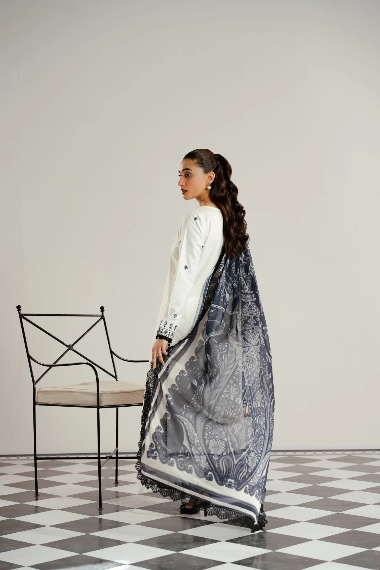 3 Piece Embroidered Lawn Suit
