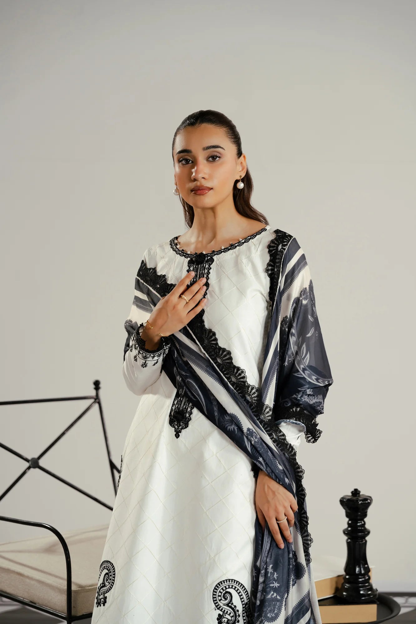 3 Piece Embroidered Lawn Suit