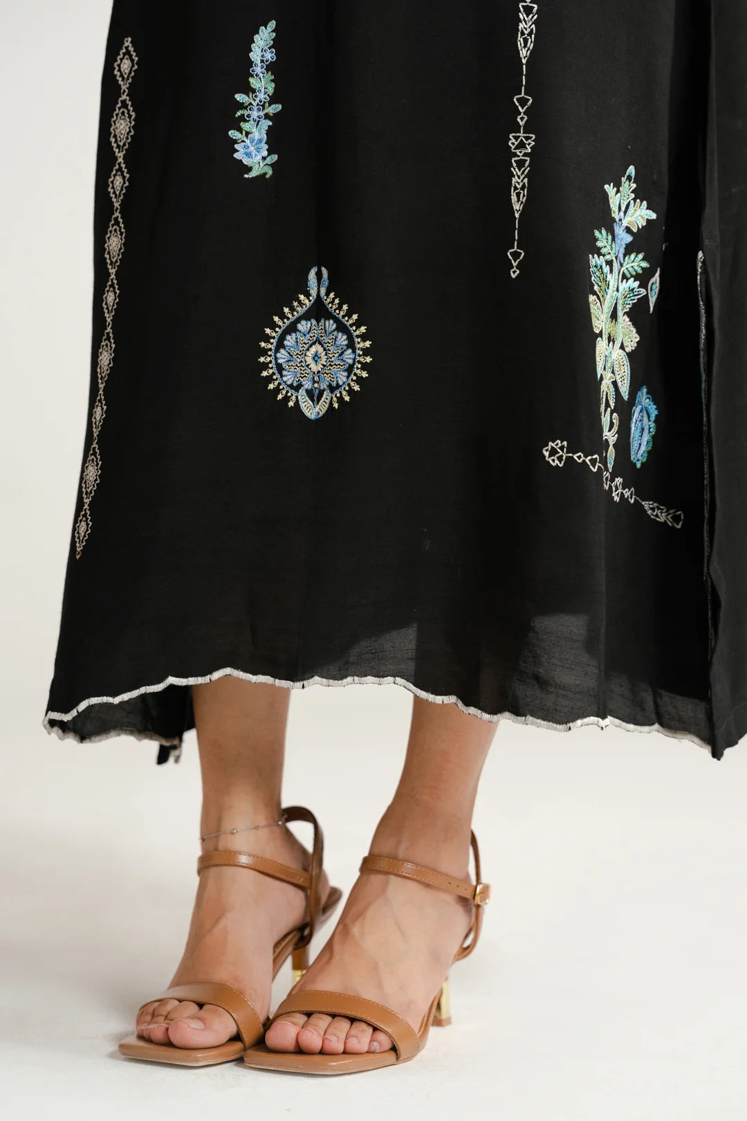 1 Piece Embroidered Raw Silk Kaftan