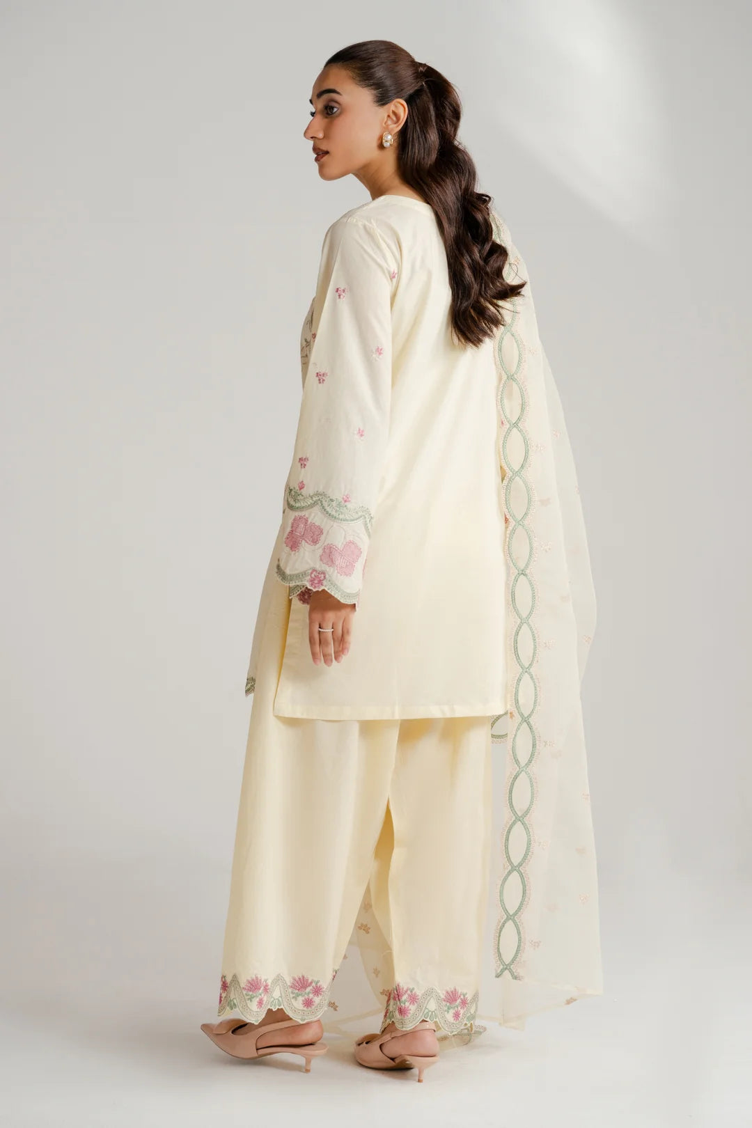 3 Piece Embroidered Lawn Suit