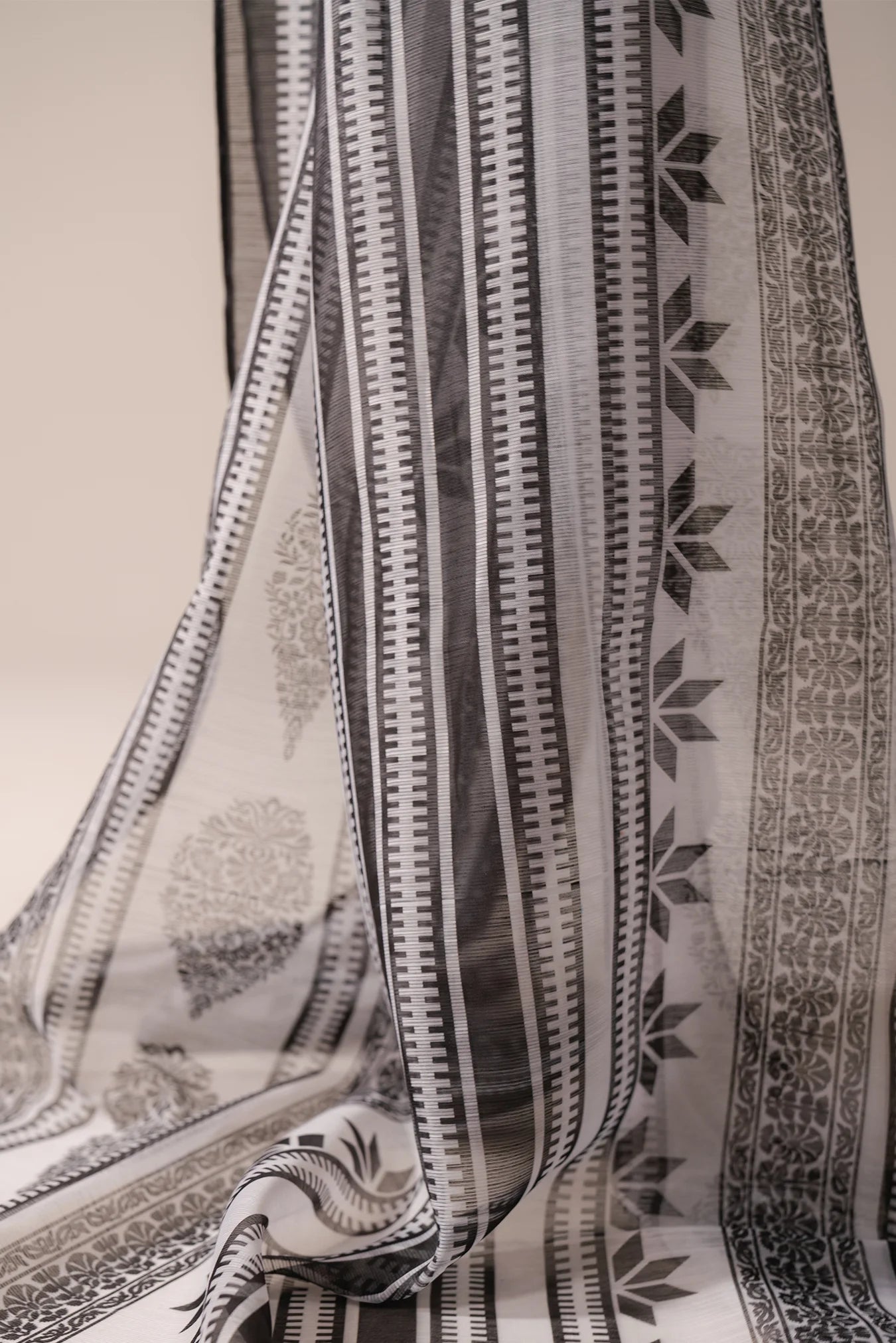 PRINTED MONARK DUPATTA DESIGN
