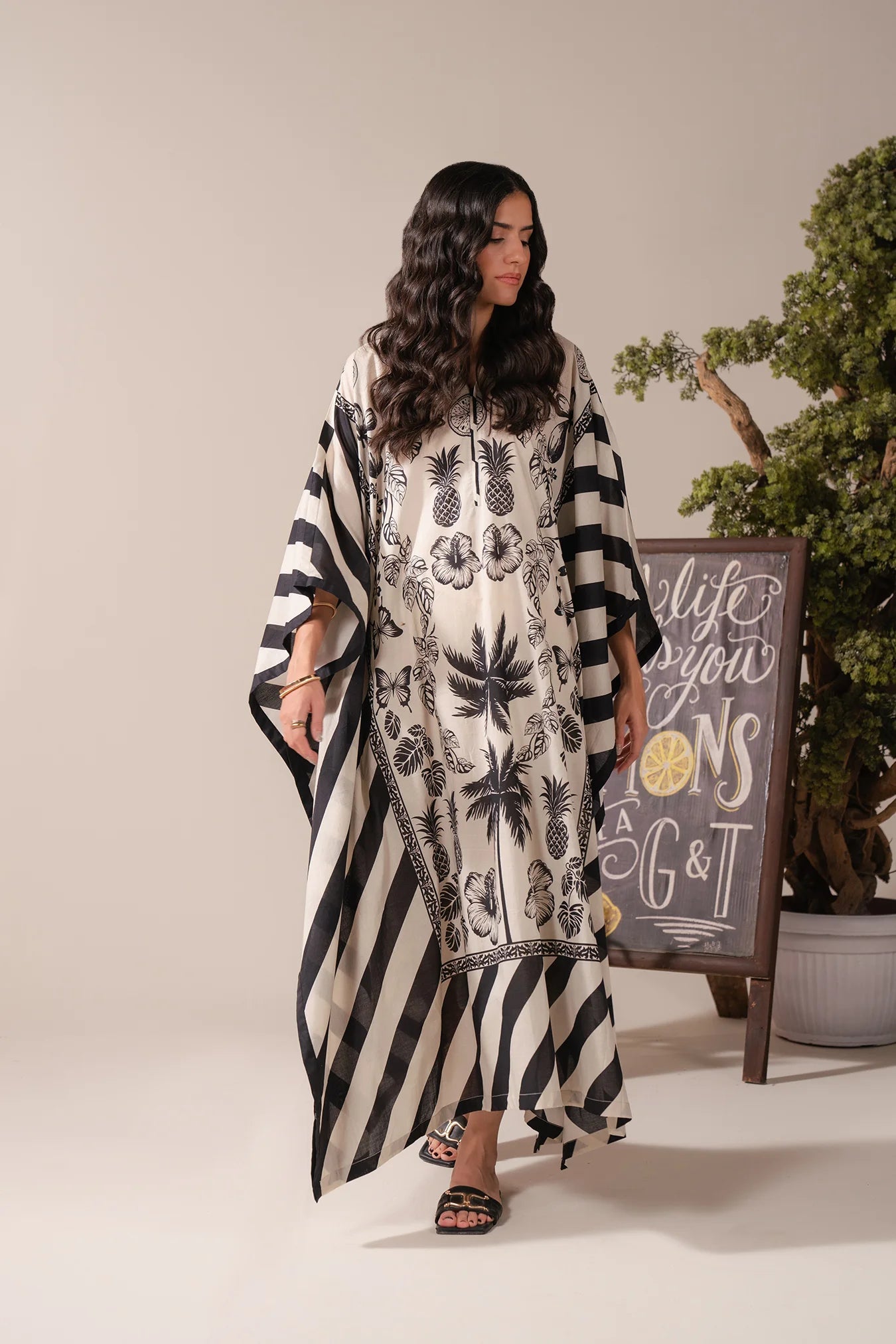 Pakistani Long Dress – Stylish Printed Lawn Maxi Kaftan for Summer Wear