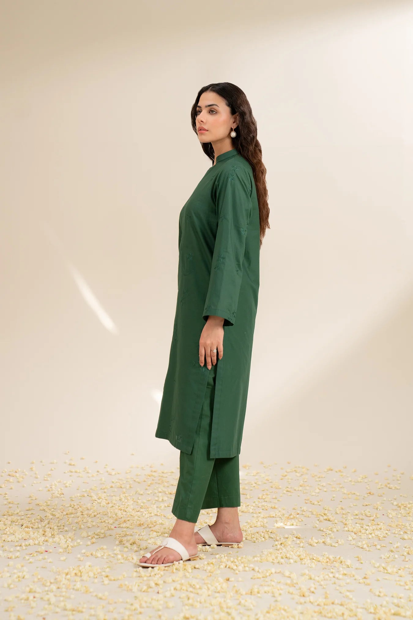 Patriotic green 2 piece lawn outfit for women – Azadi Sale fashion pick
