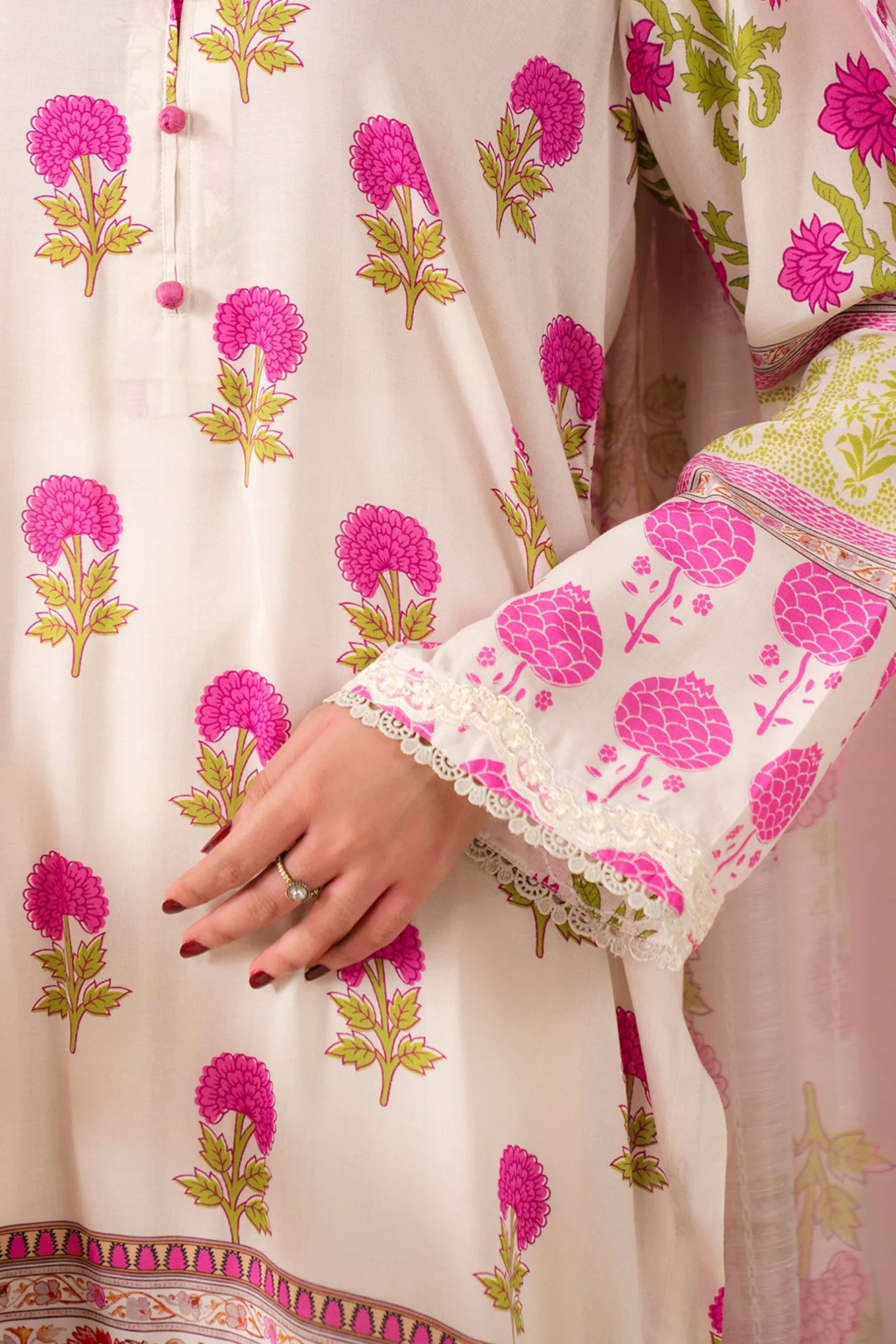 Premium 2 Piece Pink Embroidered Lawn Suit for Women of Defence Quetta – Digital Printed Linen Shirt and Doriya Dupatta