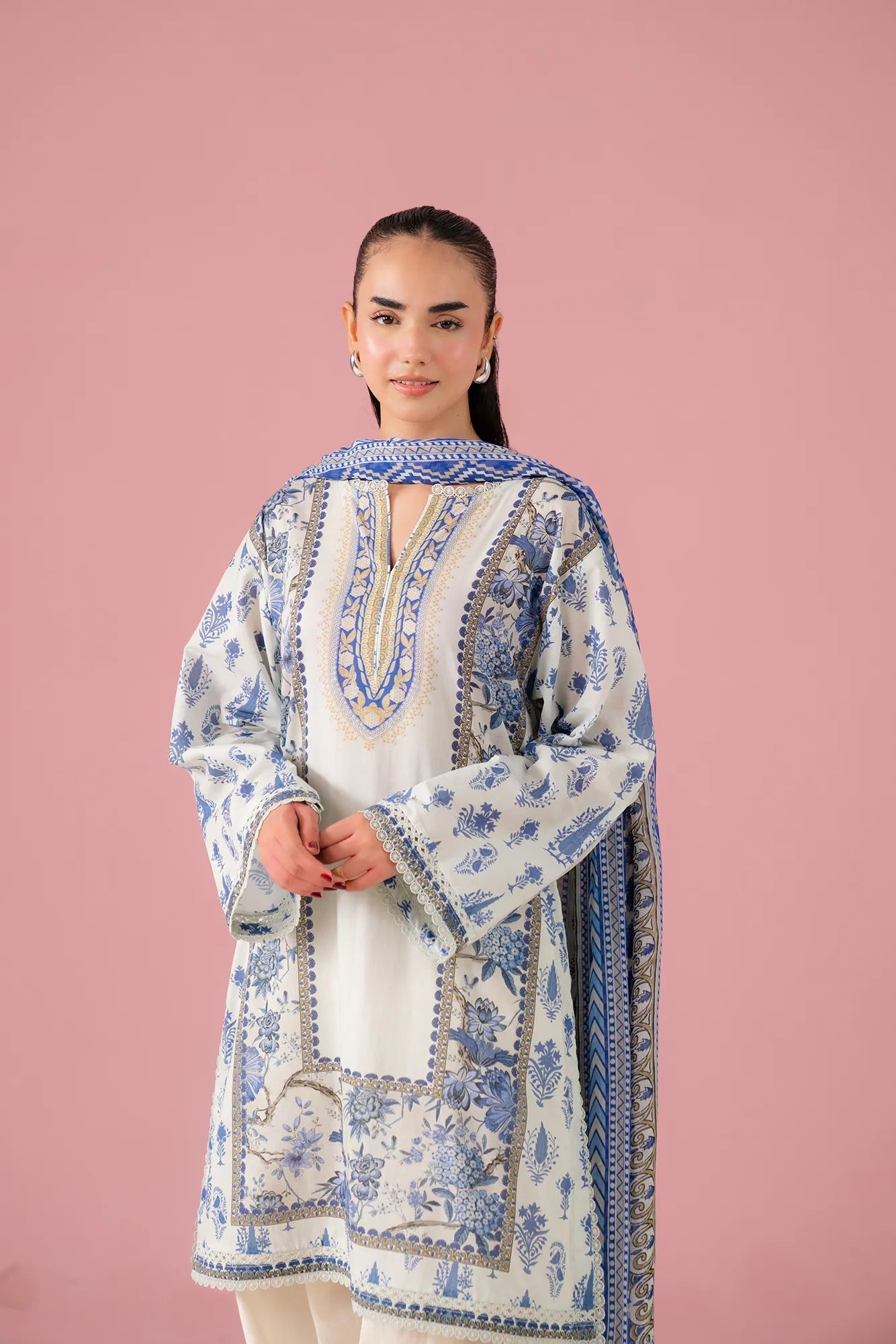 Printed lawn suit with chiffon dupatta – perfect for casual wear near Blue Area Islamabad