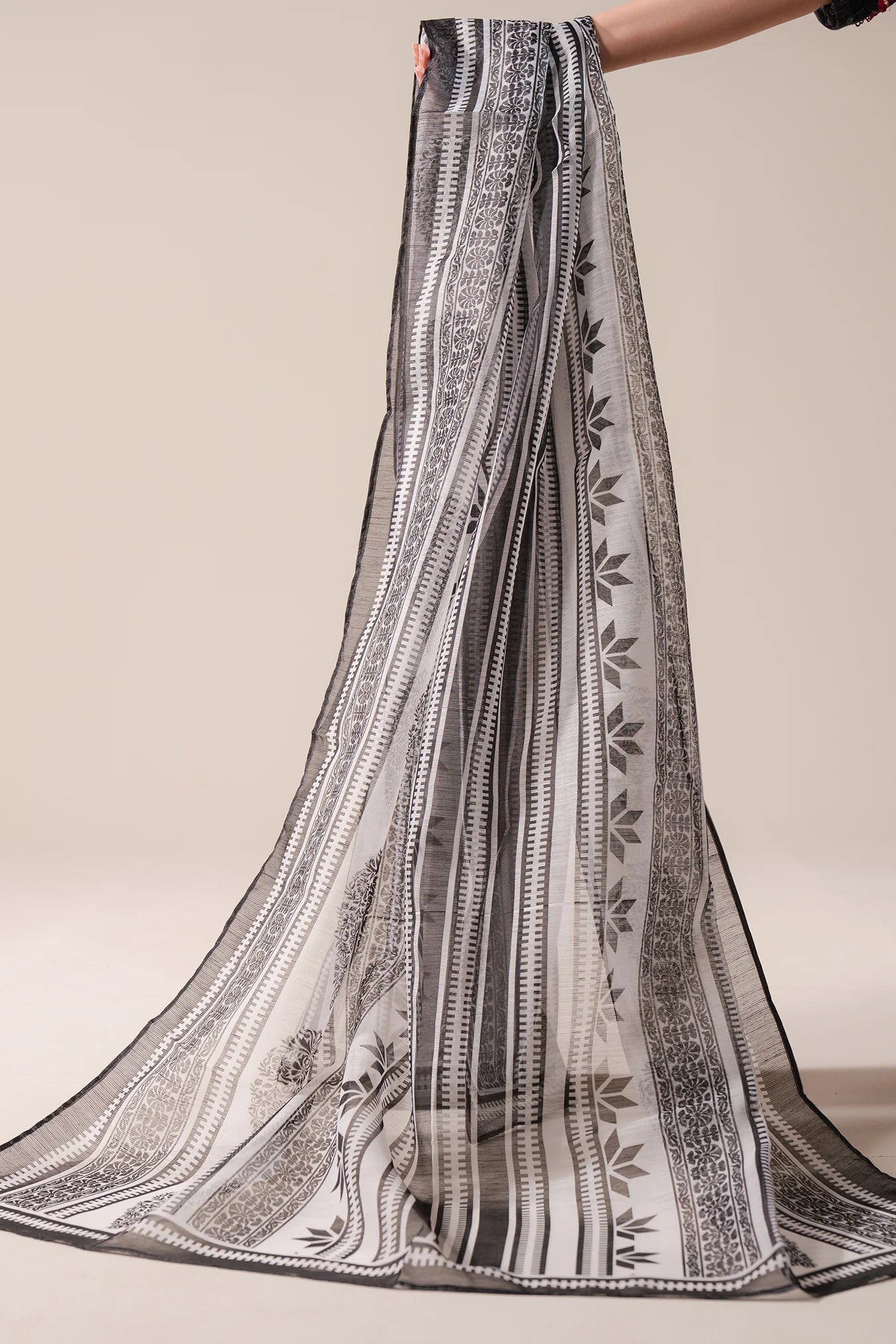 SHOP DIGITAL PRINT MONARK DUPATTA ONLINE PAKISTAN