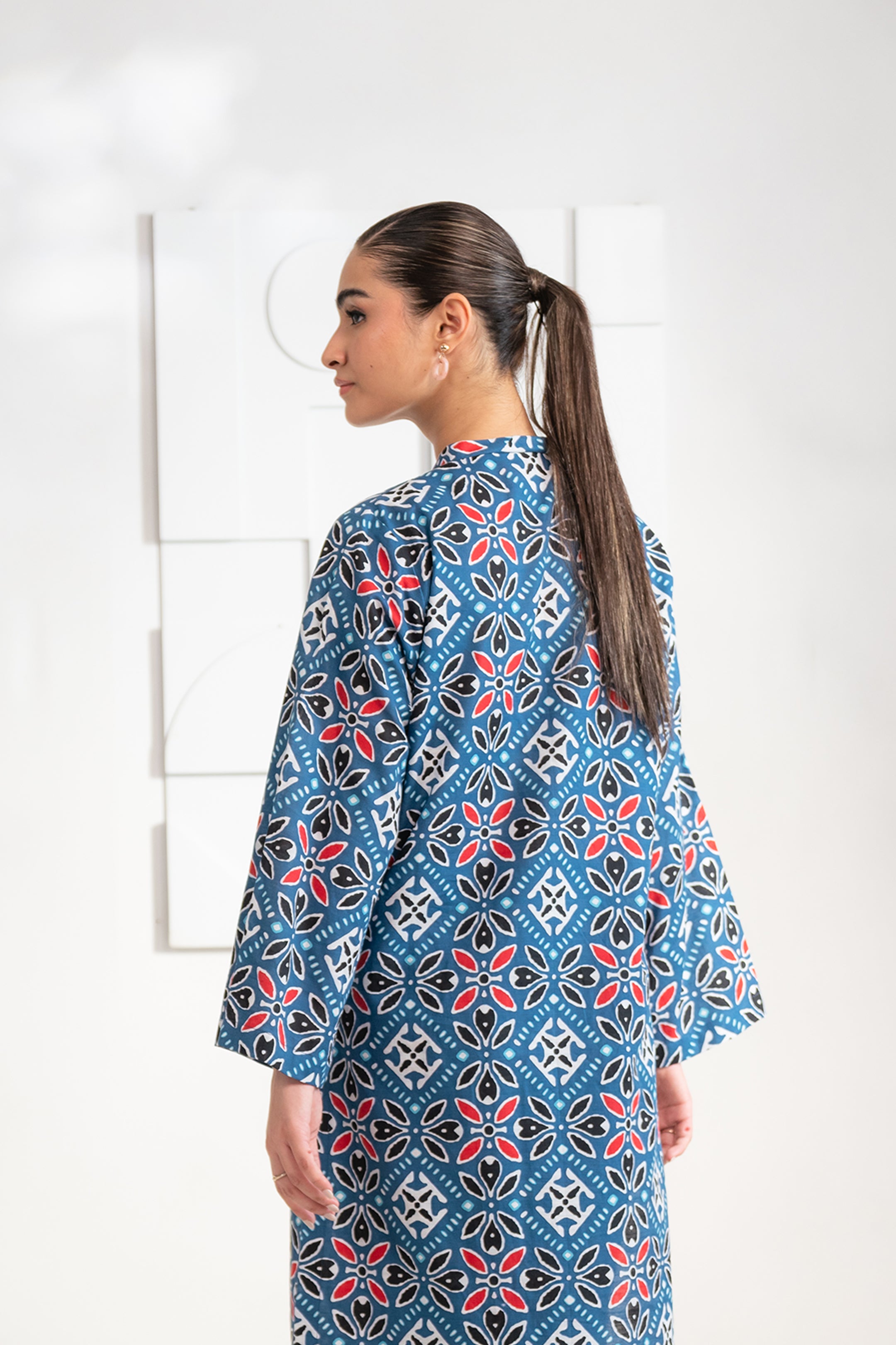 Shop 2-Piece Blue Khaddar Suit – Elegant &amp; Cozy Outfit for Women in Pakistan
