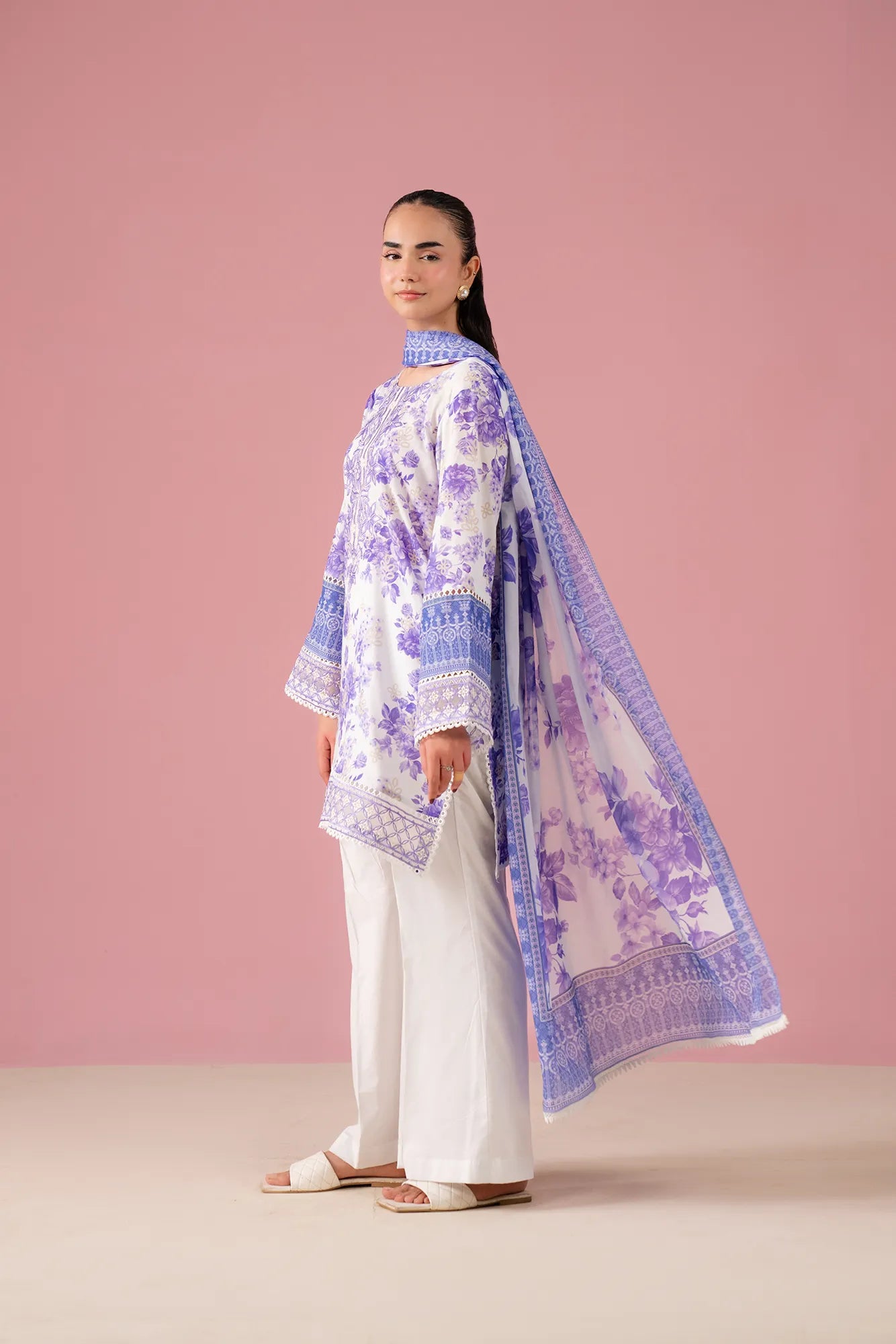 Shop Elegant White & Purple Unstitched Lawn Suit in Peoples Colony Faisalabad – Embroidered Organza Neckline and Border