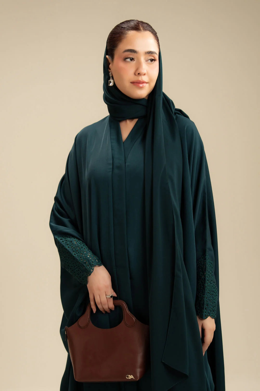 Side profile emerald green abaya – colored abaya for women Pakistan Beyond East