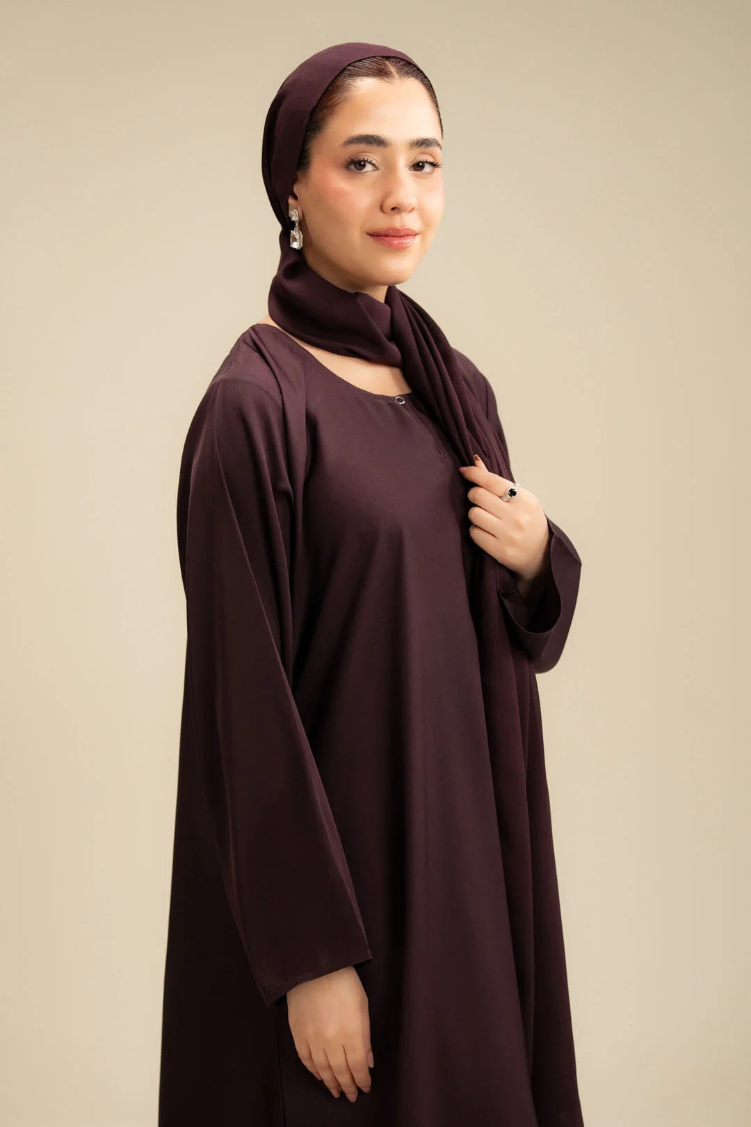 Side profile plum abaya women – dark colored abaya Pakistan Beyond East