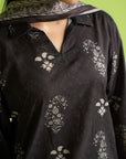 Stylish 3 piece lawn suit for women, featuring a digital printed cambric shirt and printed silk dupatta, perfect for custom tailoring