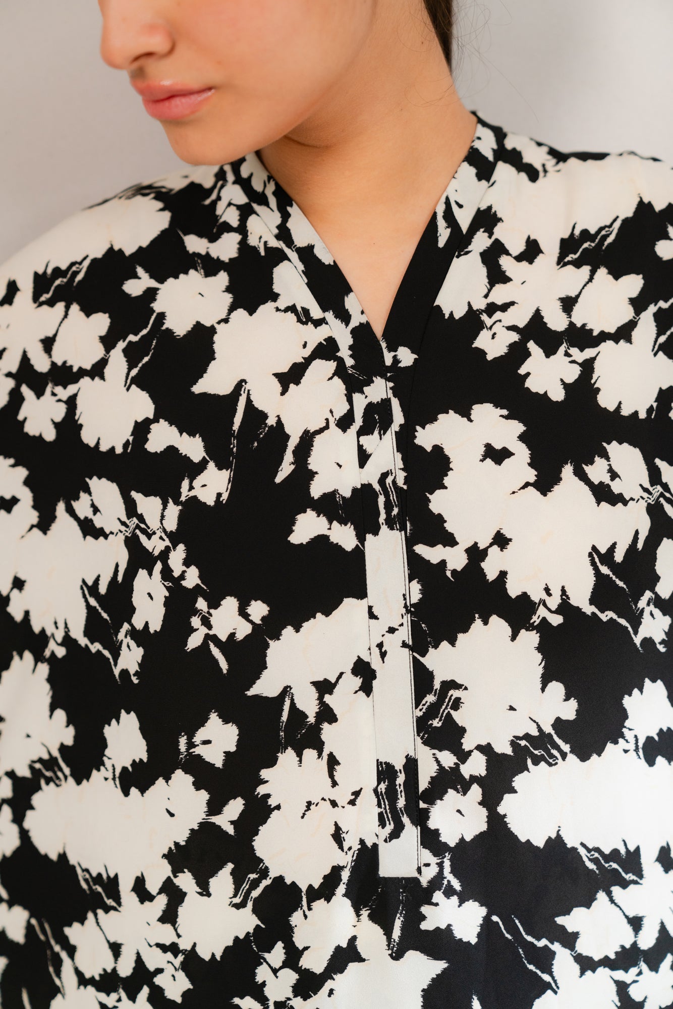 Trendy Black and White Printed Viscose Suit Set for Women in Pakistan
