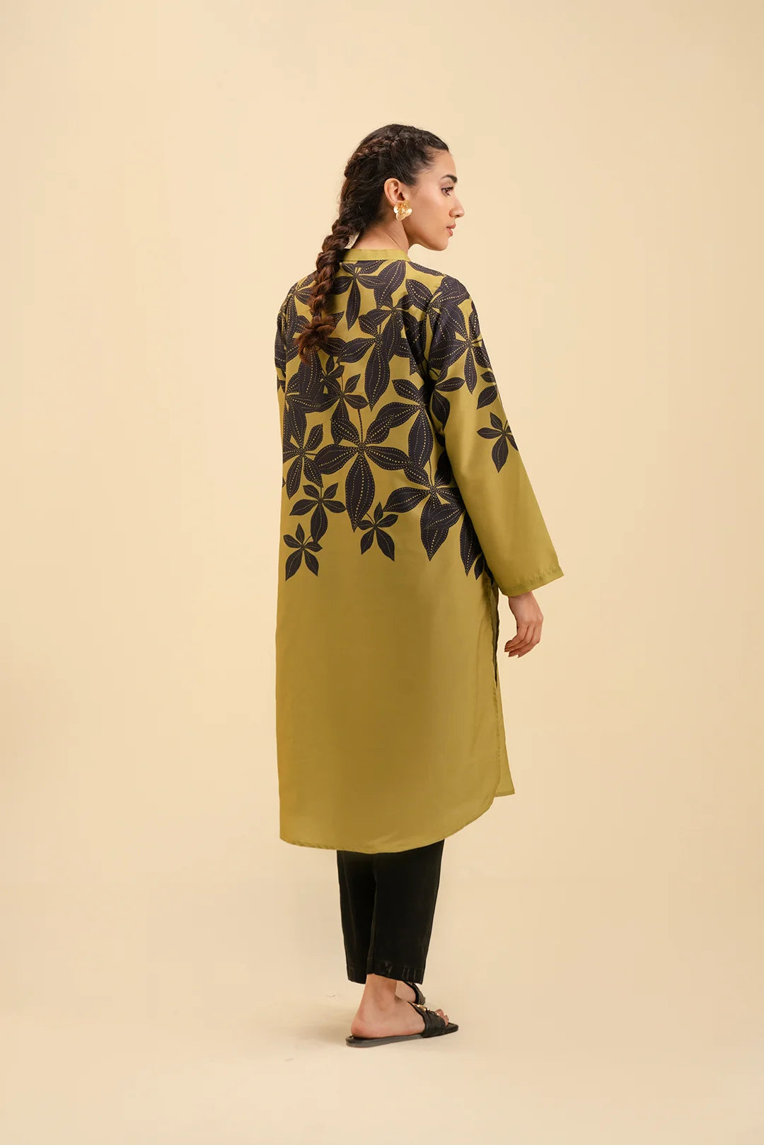 Trendy Lime Lawn Shirt Design – Lightweight and Comfortable Fabric