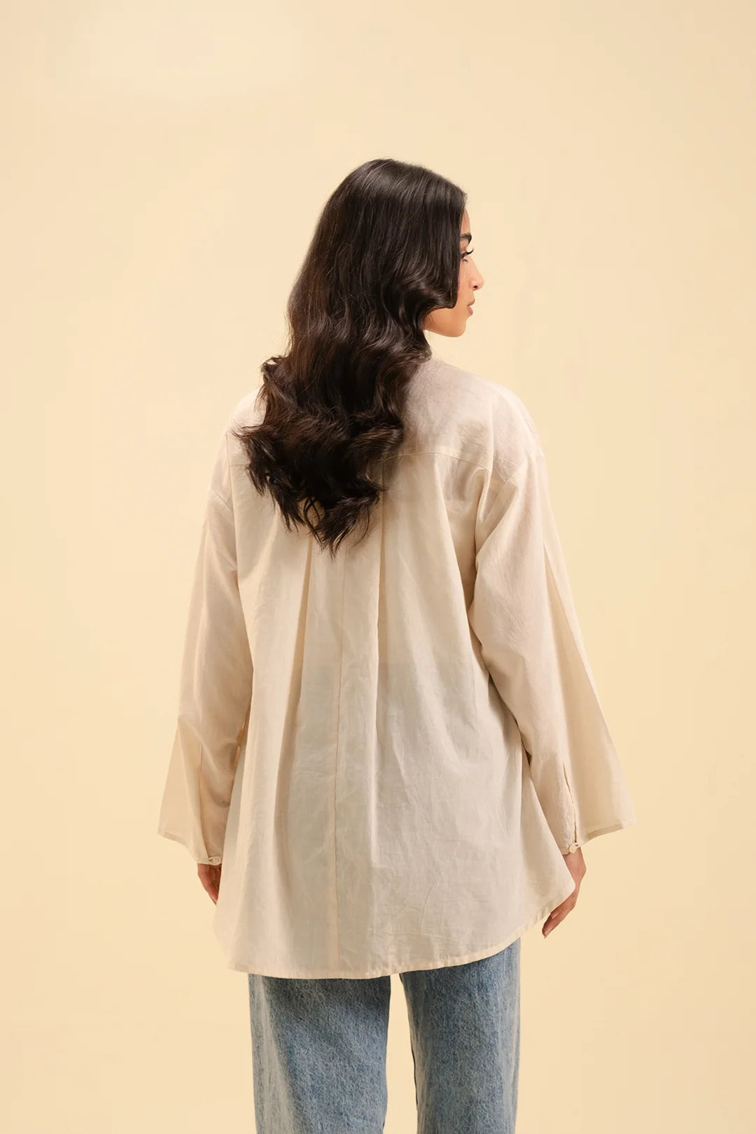 Trendy long-sleeve cambric shirt with embroidery – perfect for everyday wear.