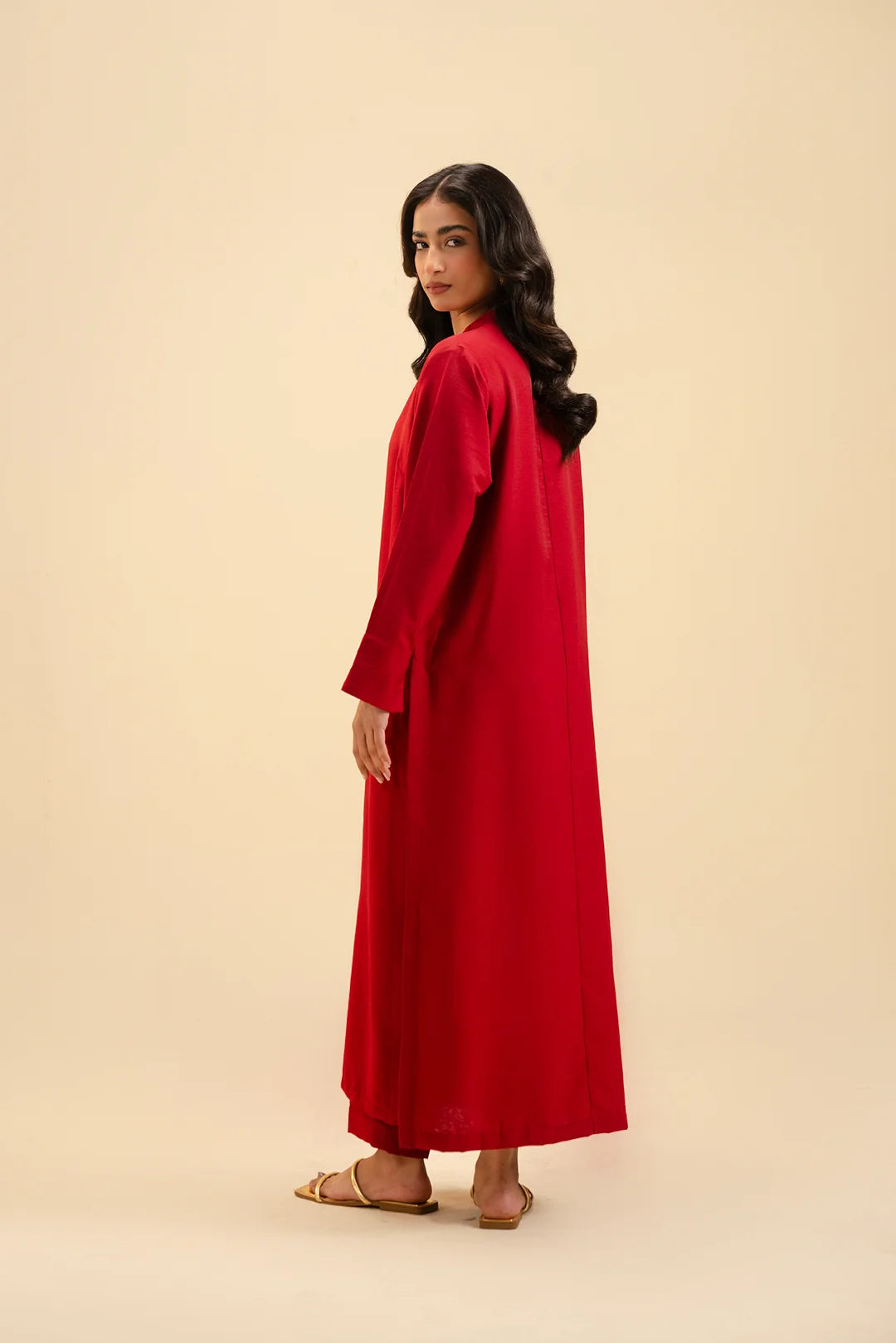 Trendy red 2 piece dress – long kurta and pants for formal & casual looks.