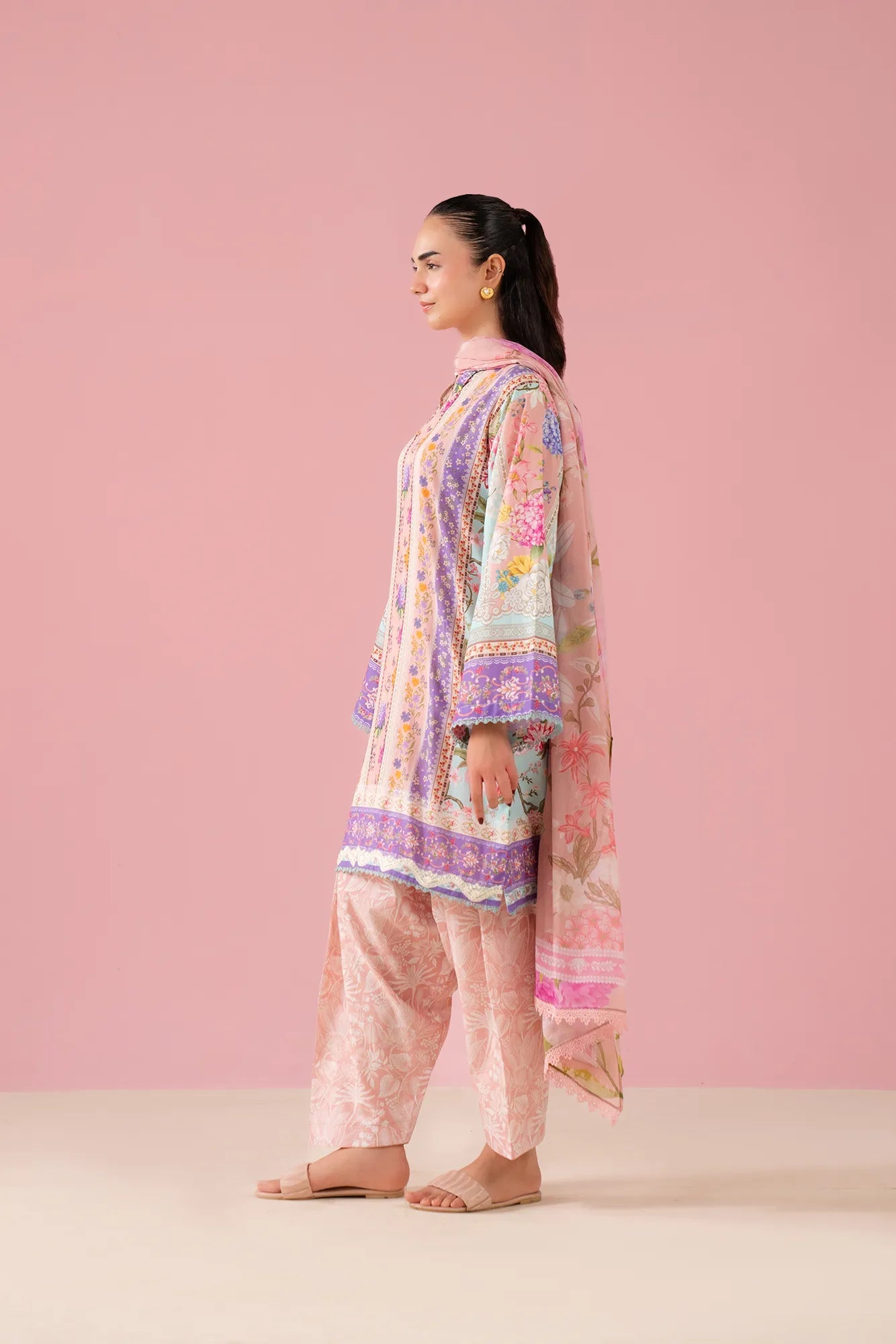 Unstitched printed lawn shirt and cambric trouser with chiffon dupatta – trendy women’s clothing in Bhoun, Chakwal