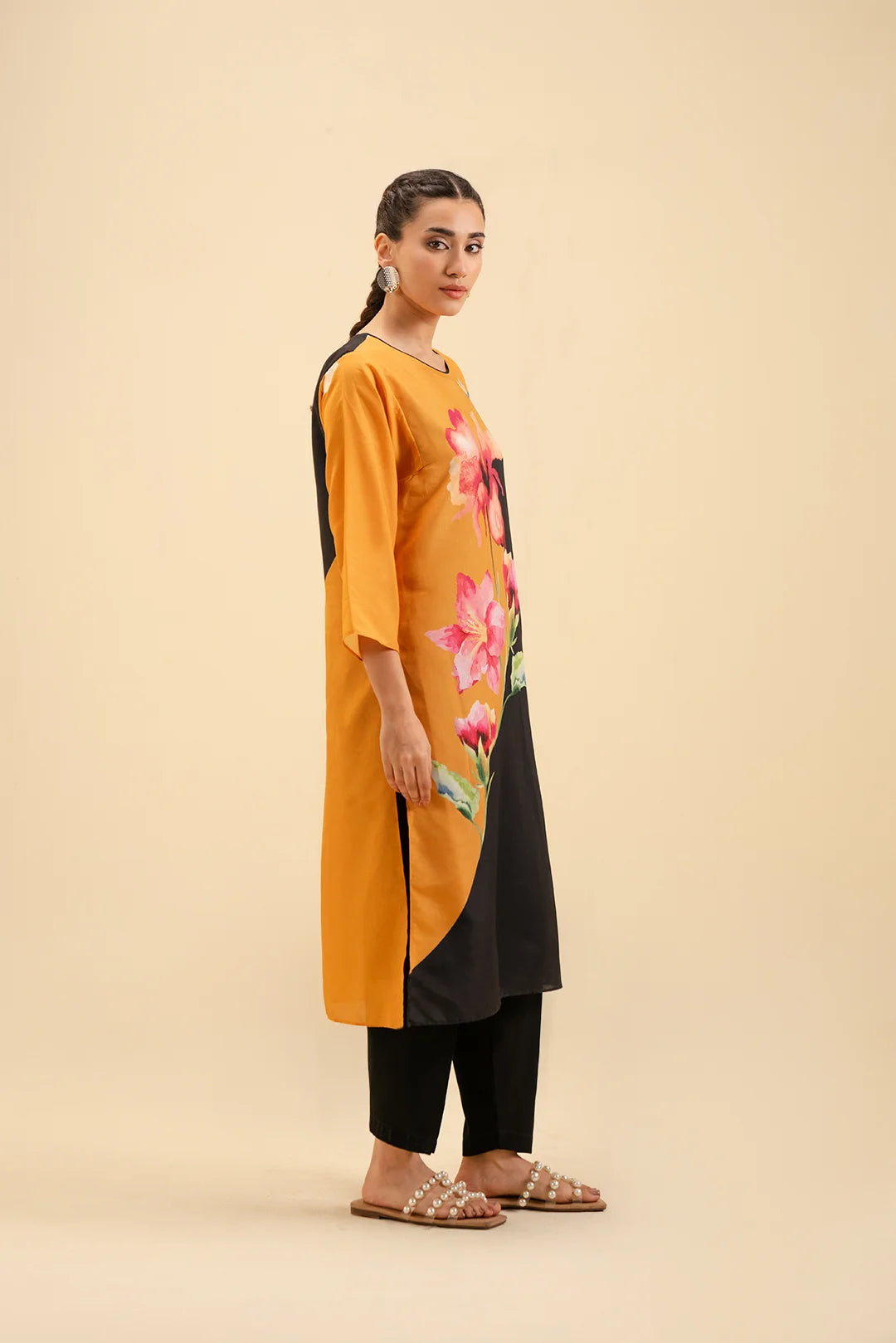 Women's Lawn Shirt with Color Block Floral Design