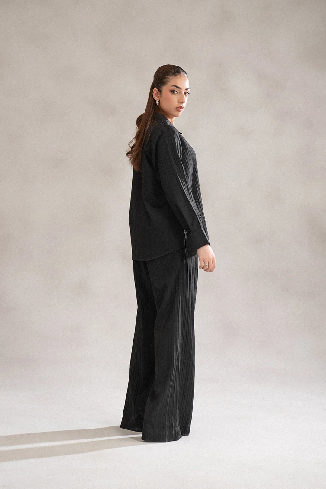 Linen co ord set in black – breathable, trending co ord outfit for women, ideal for everyday wear.