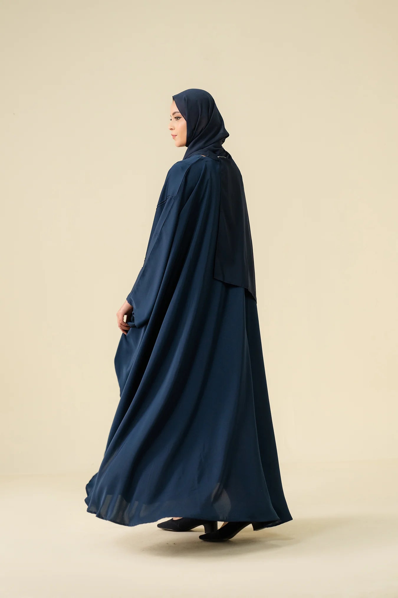 dubai abaya online shopping in pakistan