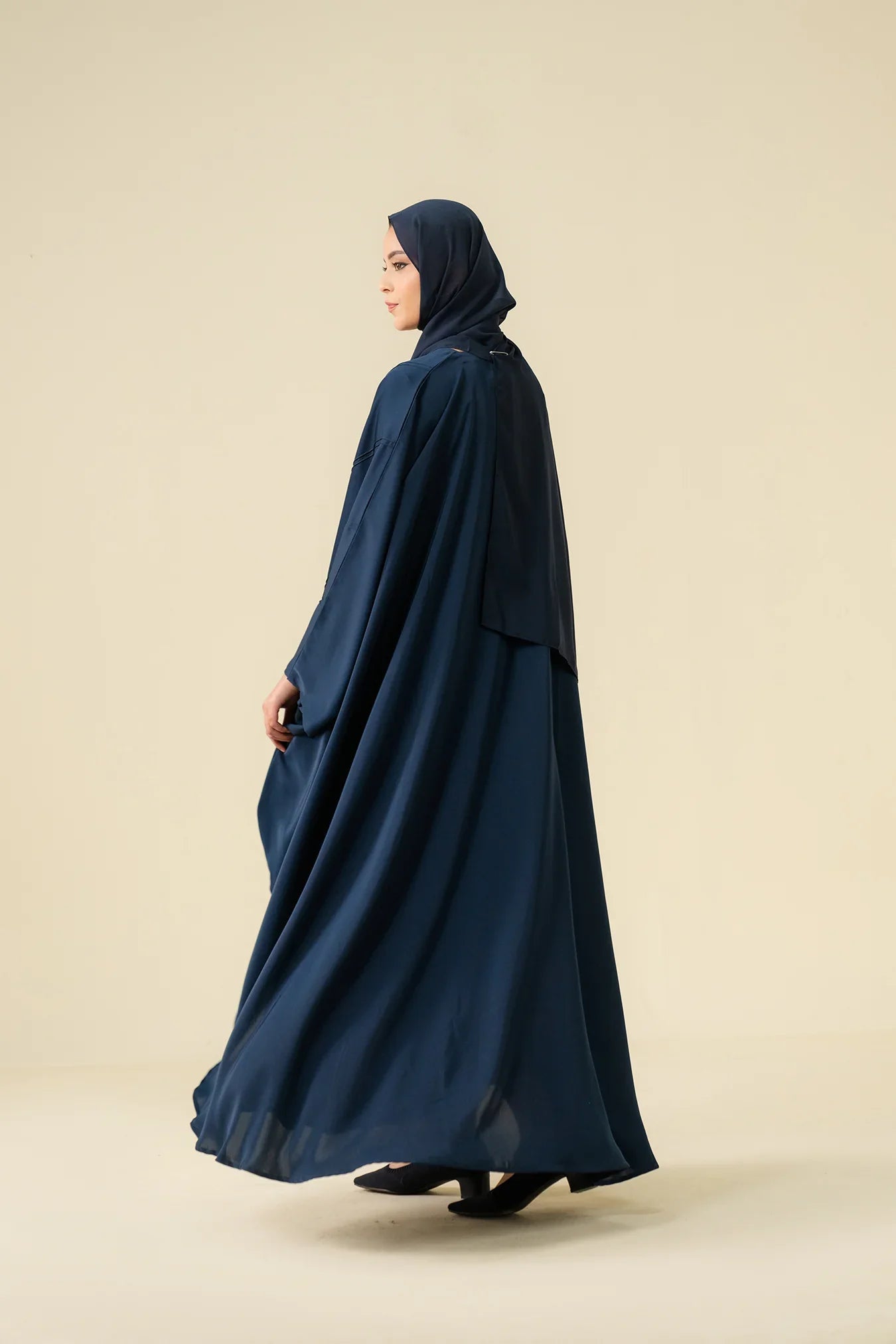 dubai abaya online shopping in pakistan