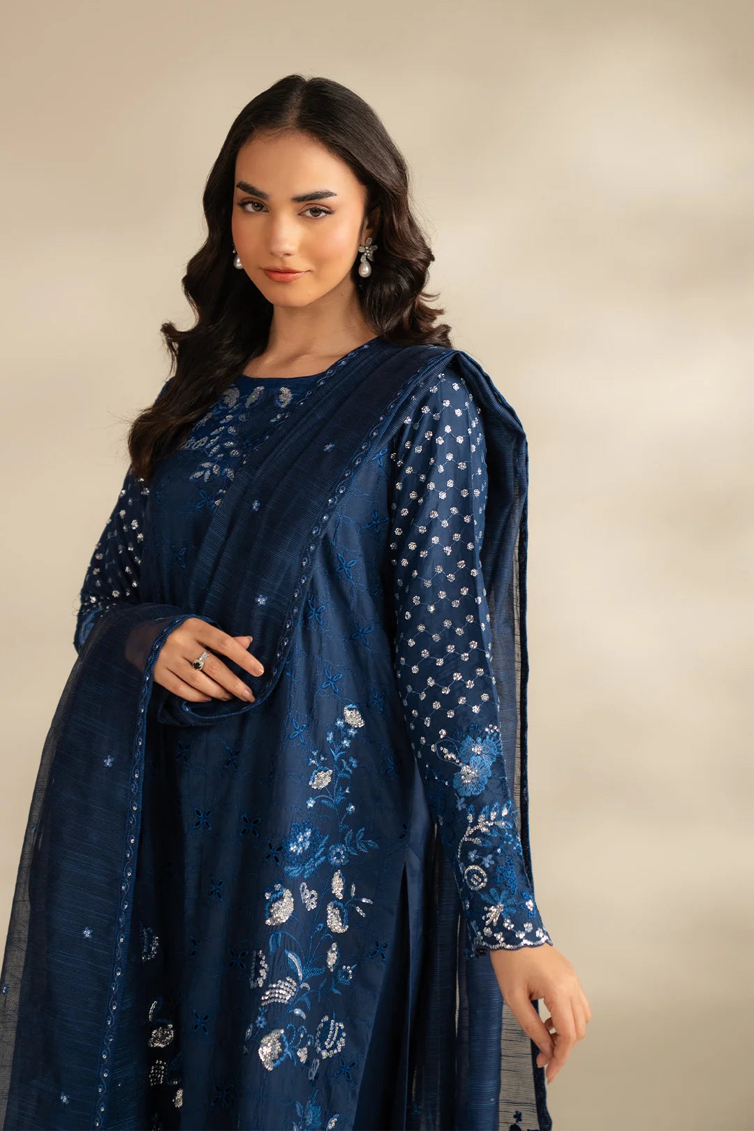 embroidered 3 piece ready to wear
