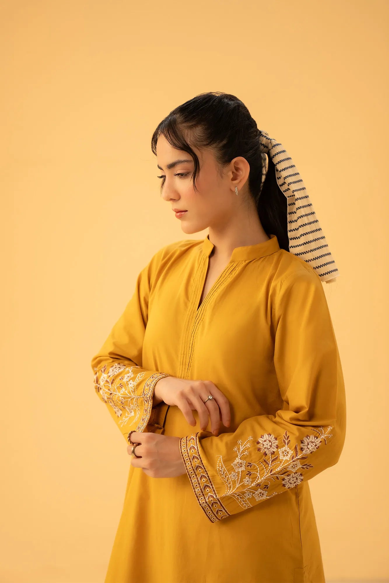 embroidered shirt design with sleeve and border detailing – Pakistani fashion