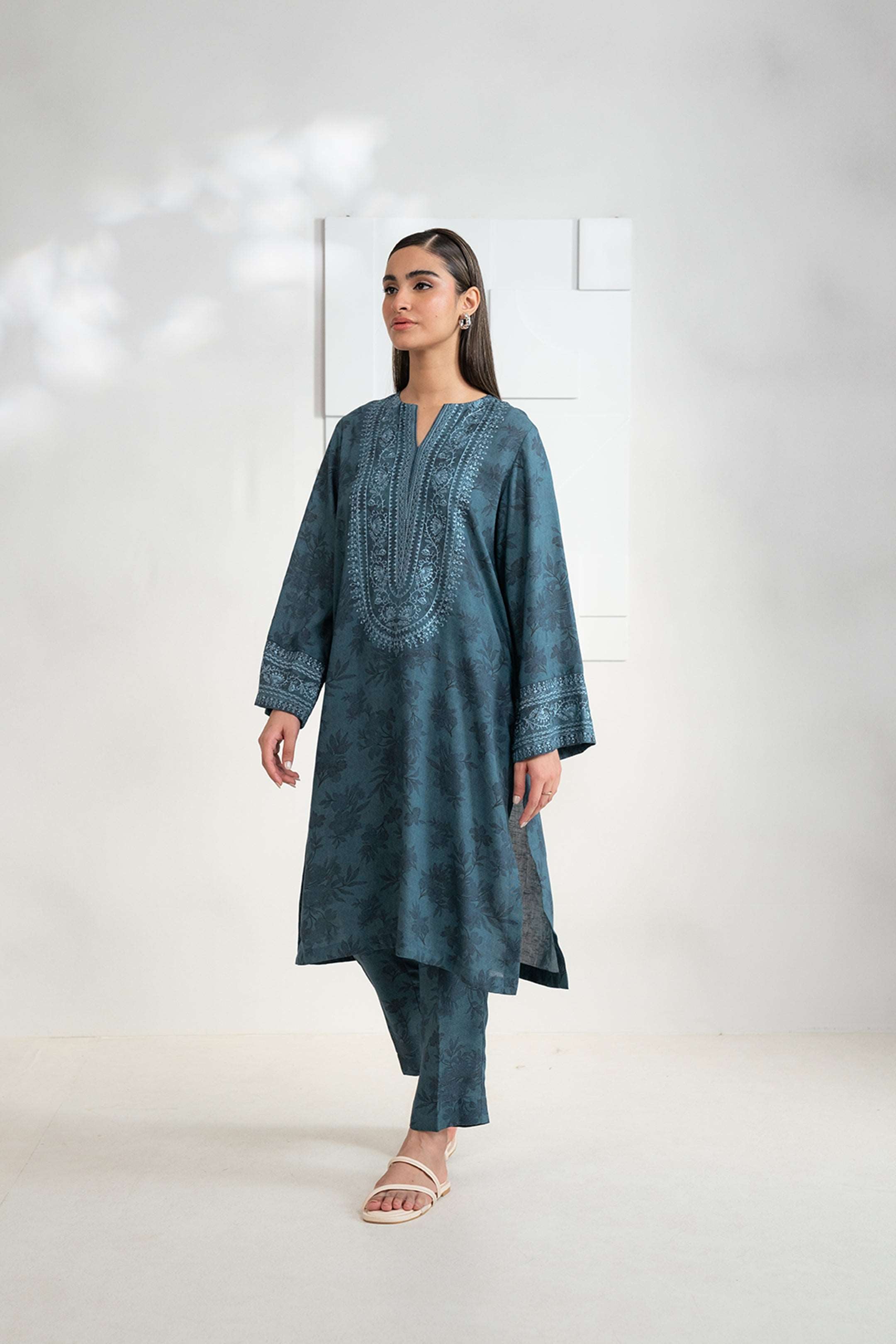khaddar 2 piece suit in zinc color