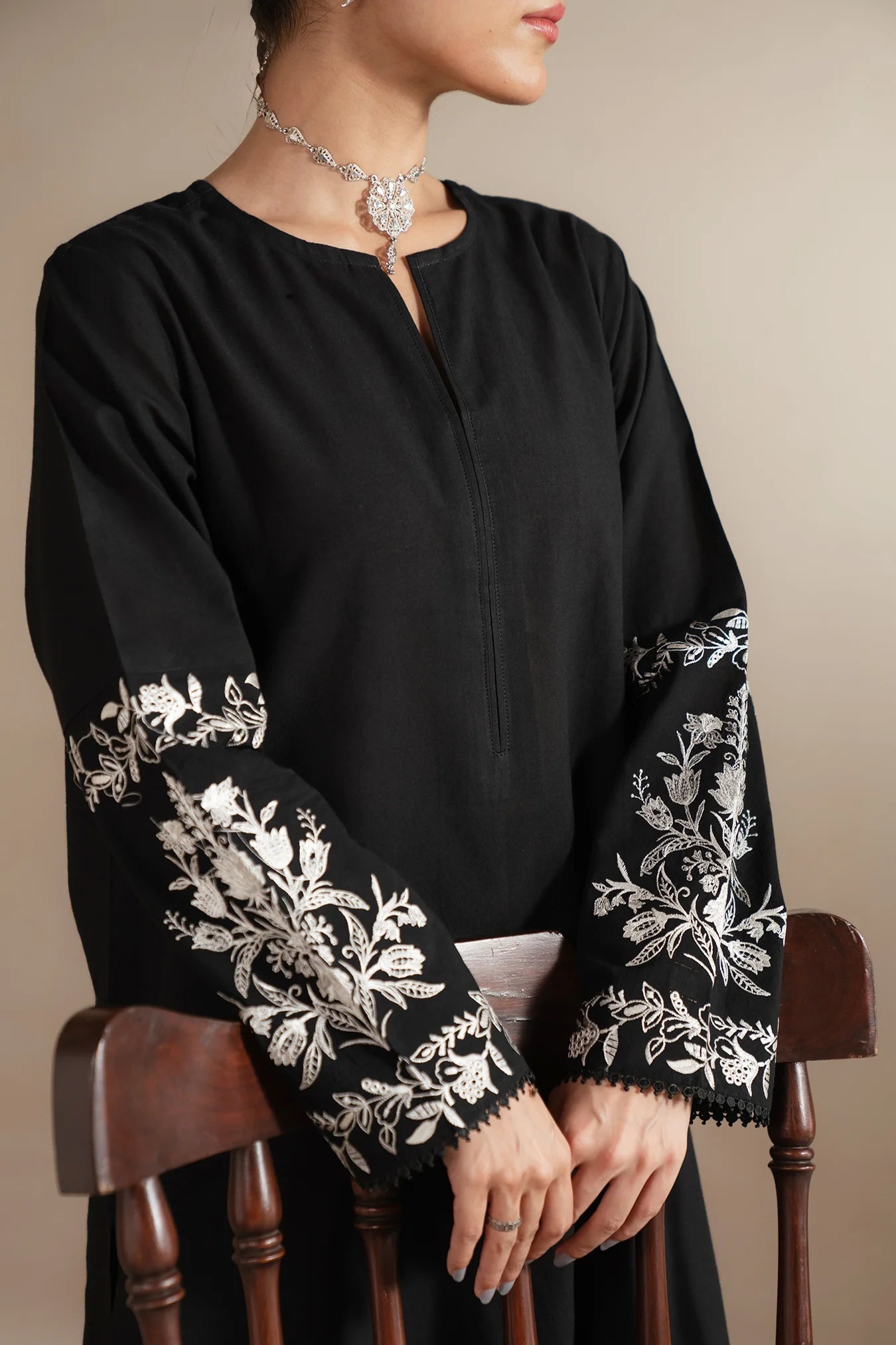 monochrome Lawn Suit online in pakistan