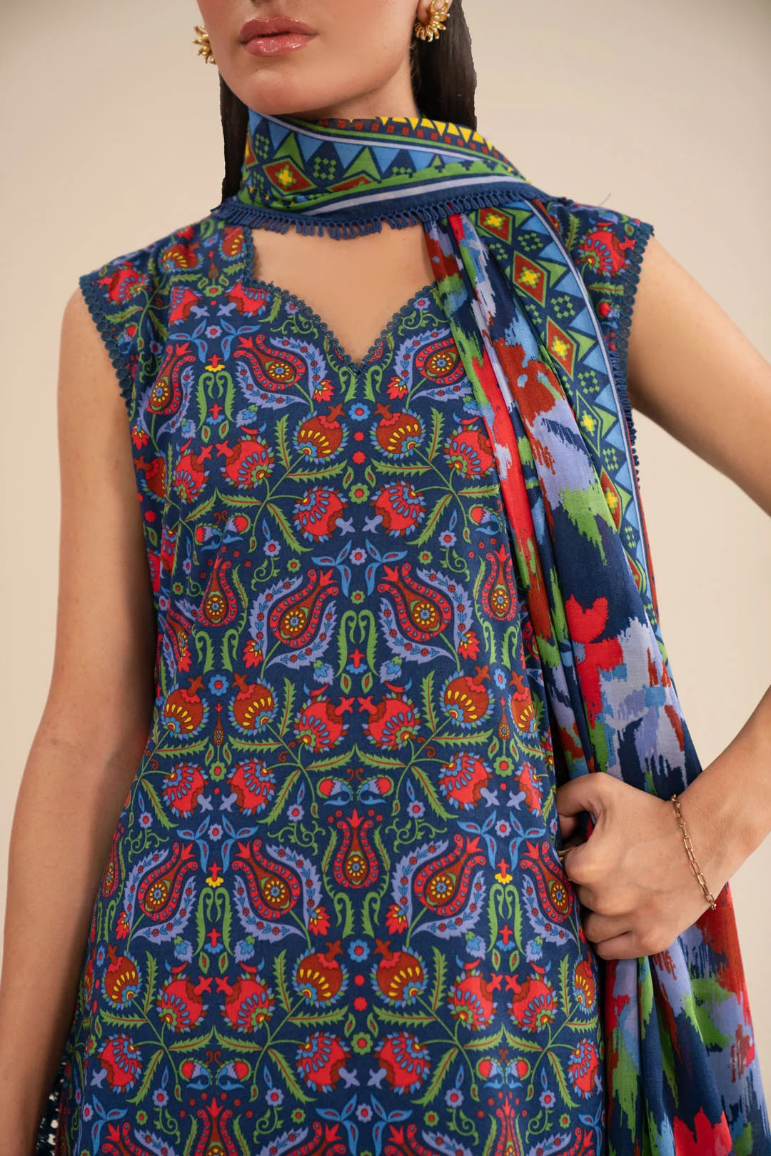 stitched lawn suits