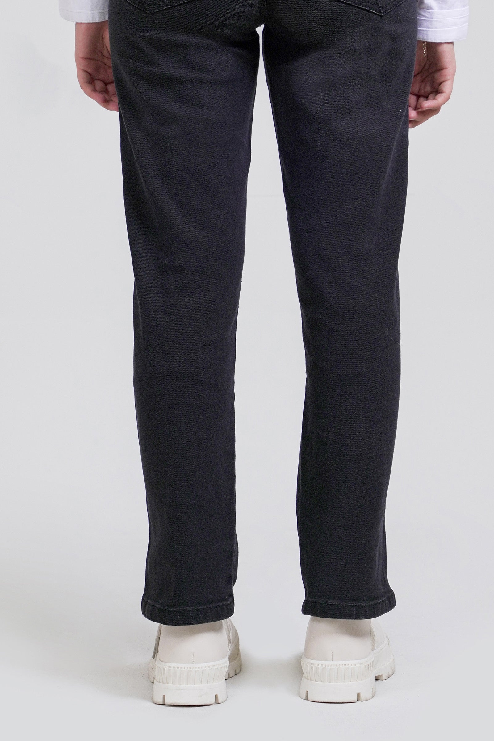 Girlfriend Jeans Beyond East Official
