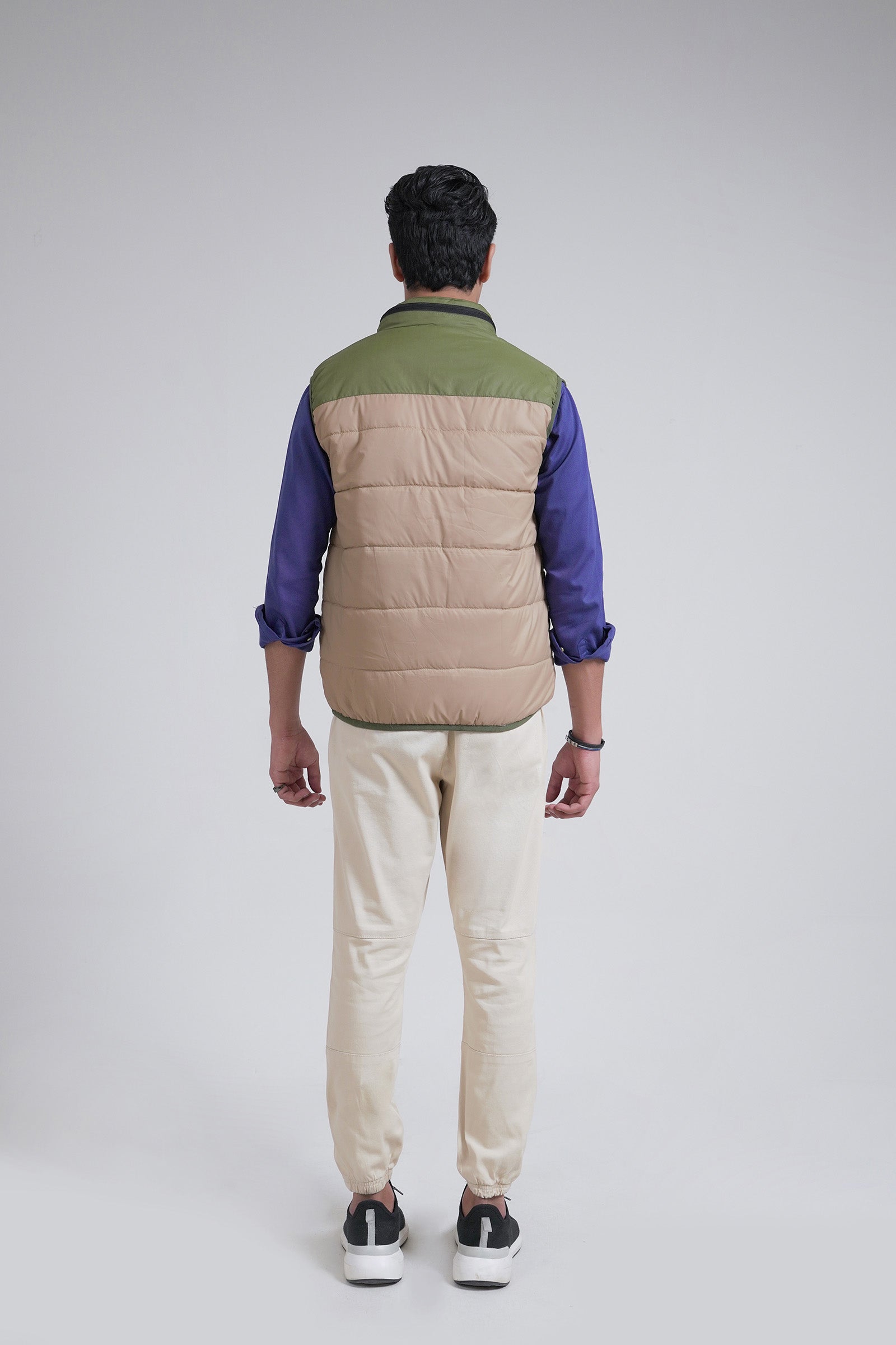 Puffer Gilet Beyond East Official
