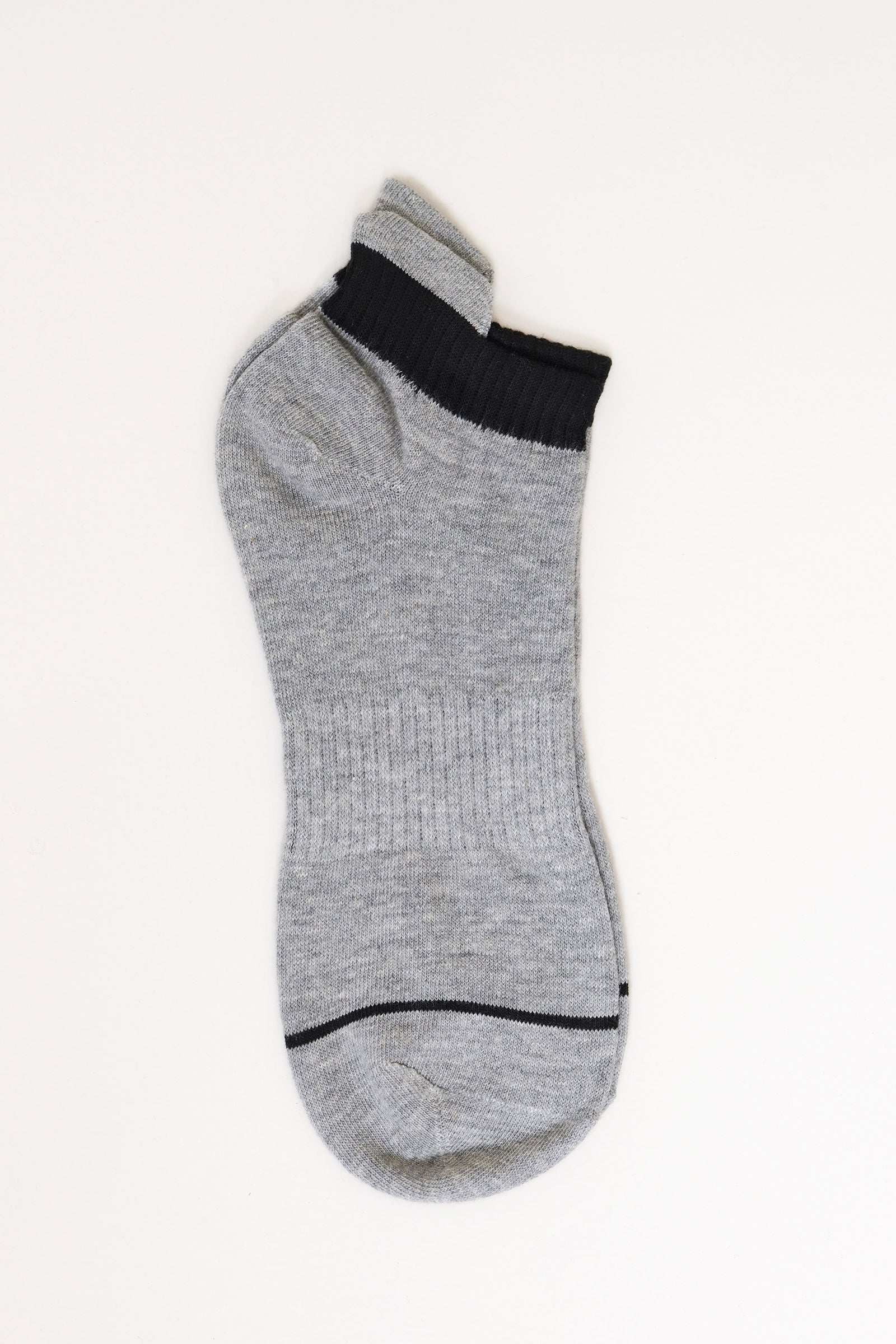 Pack of Socks Beyond East Official