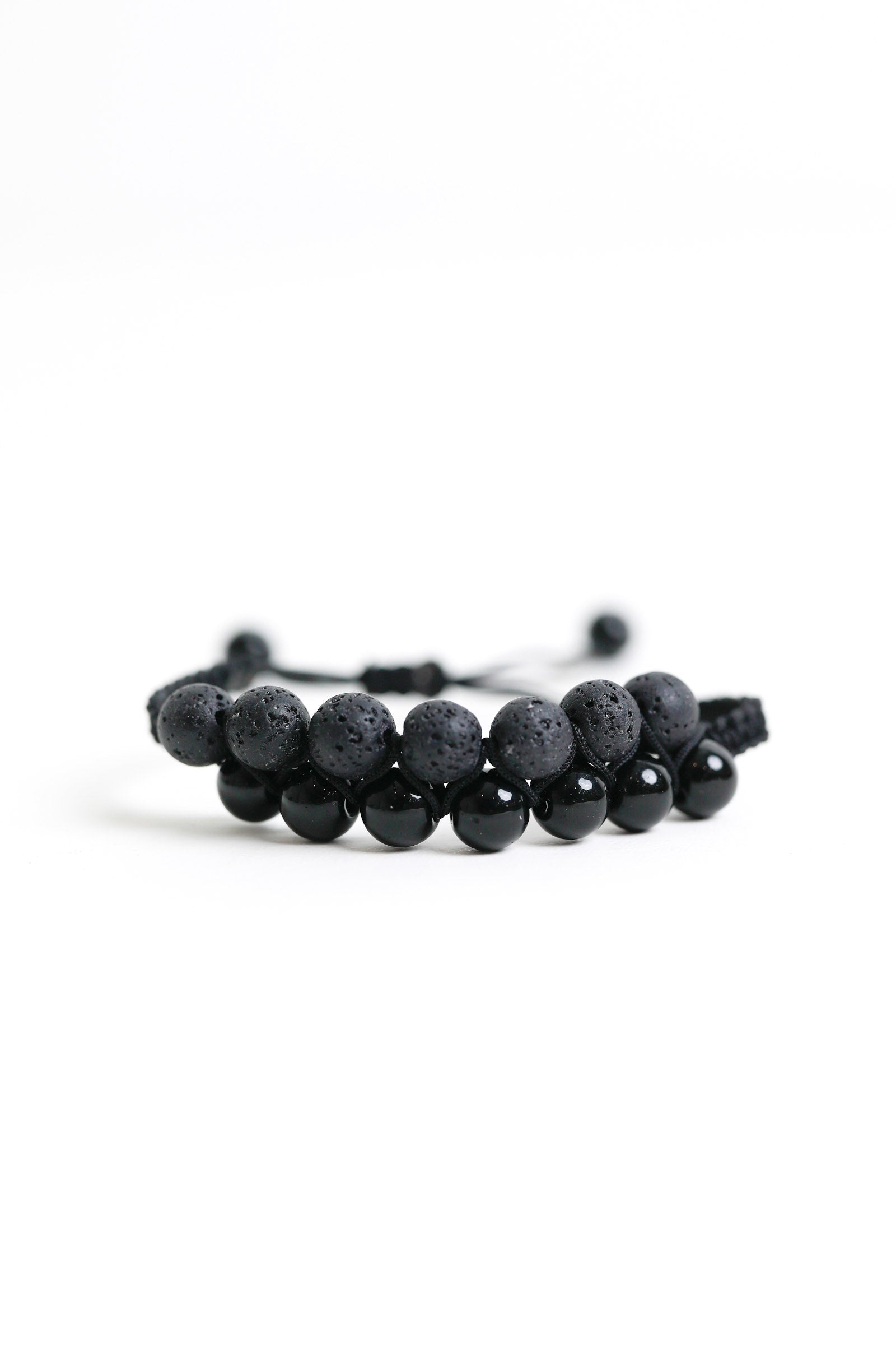 Bracelet Beyond East Official