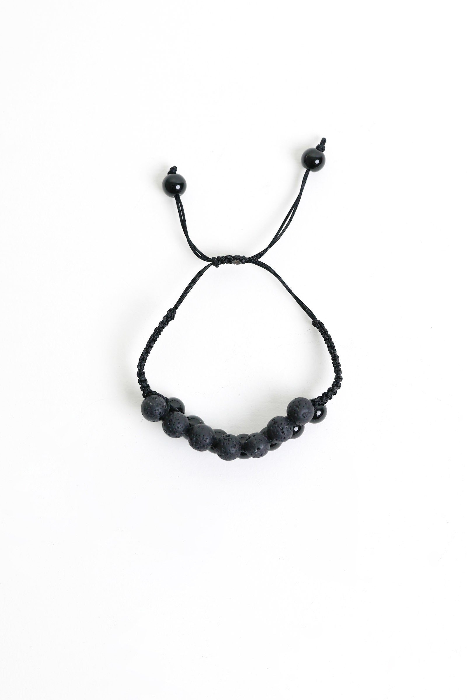Bracelet Beyond East Official