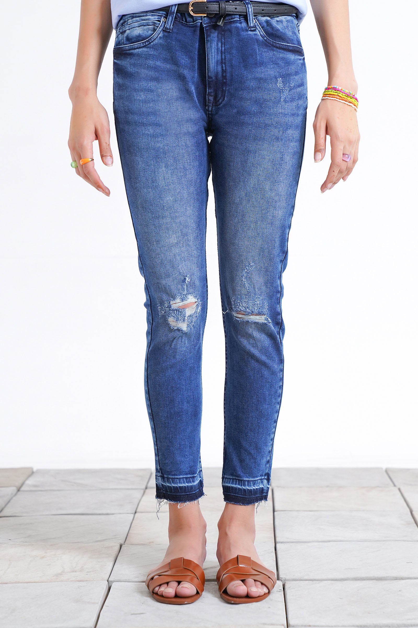Skinny Jeans Beyond East Official