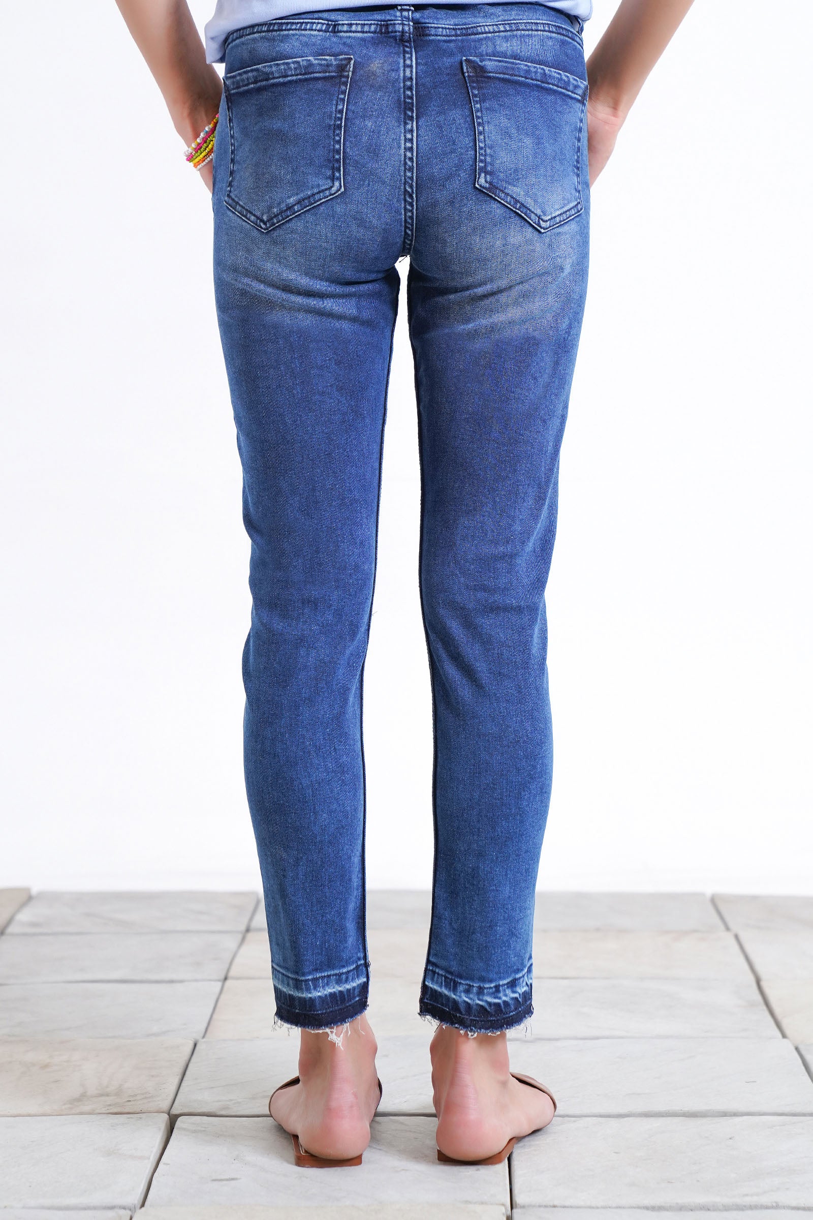 Skinny Jeans Beyond East Official