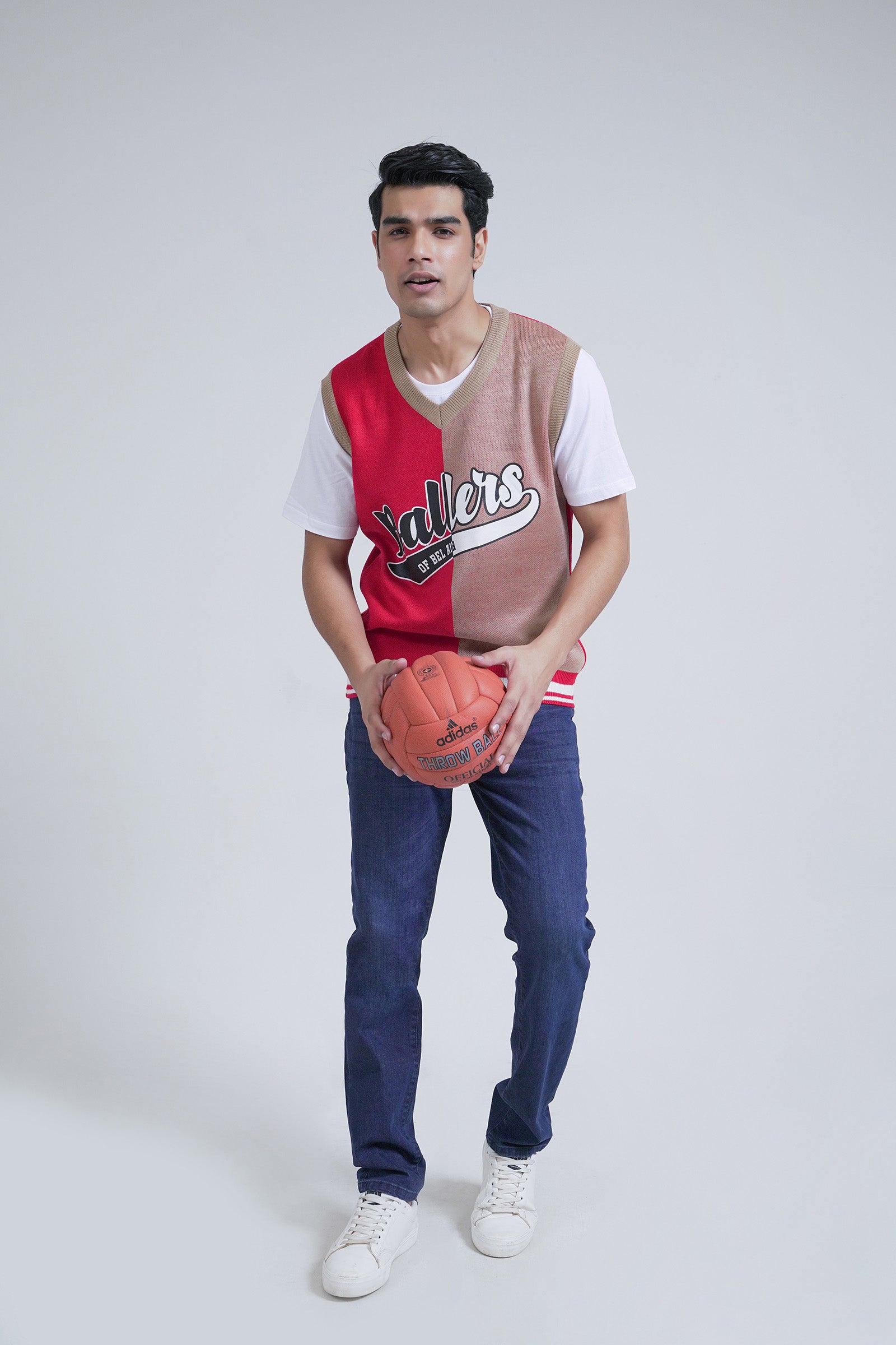 Sleeveless Sweater Beyond East Official