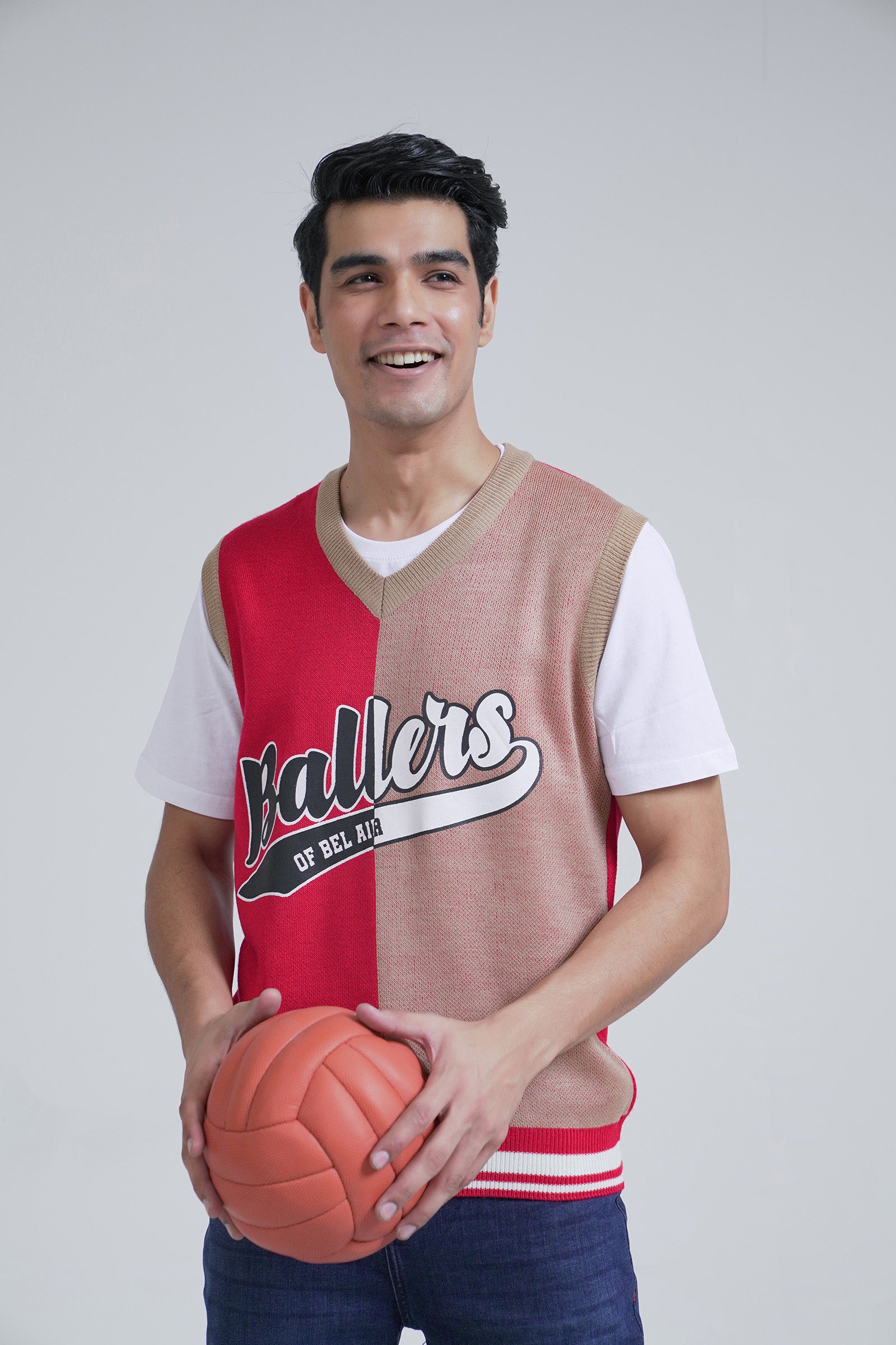 Sleeveless Sweater Beyond East Official
