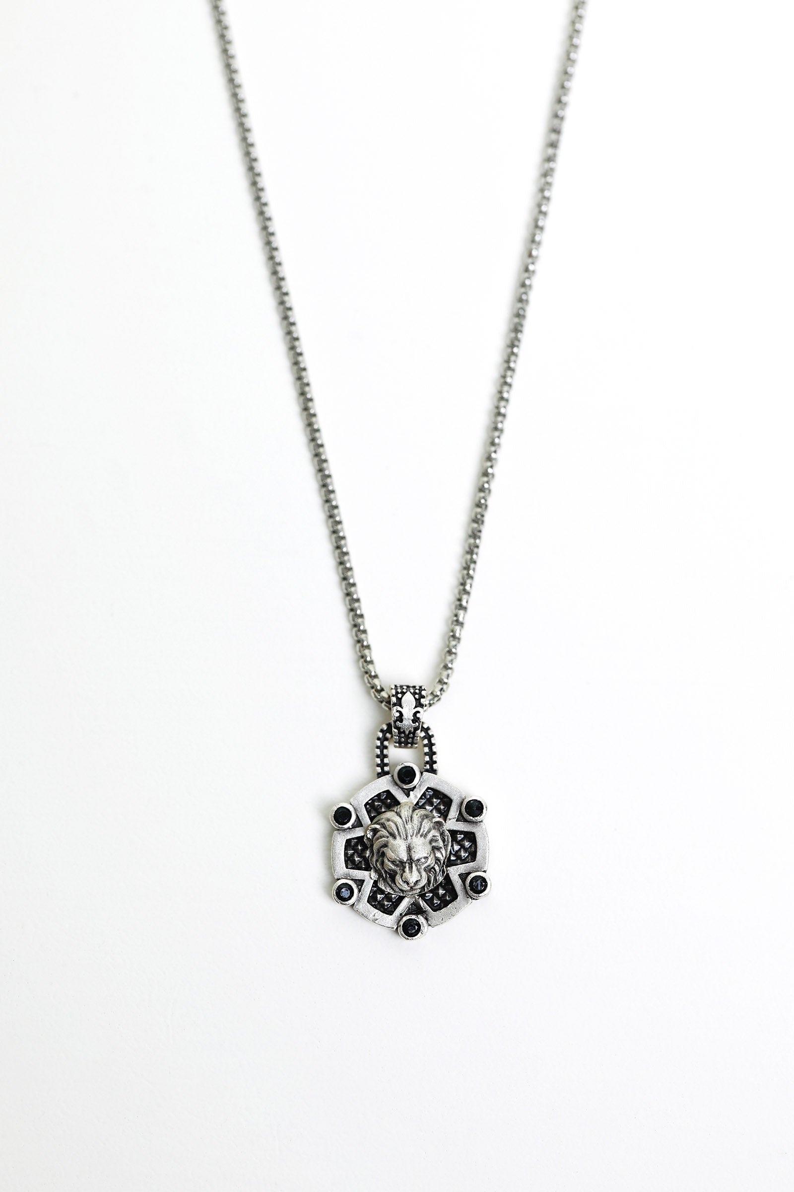 Necklace Beyond East Official