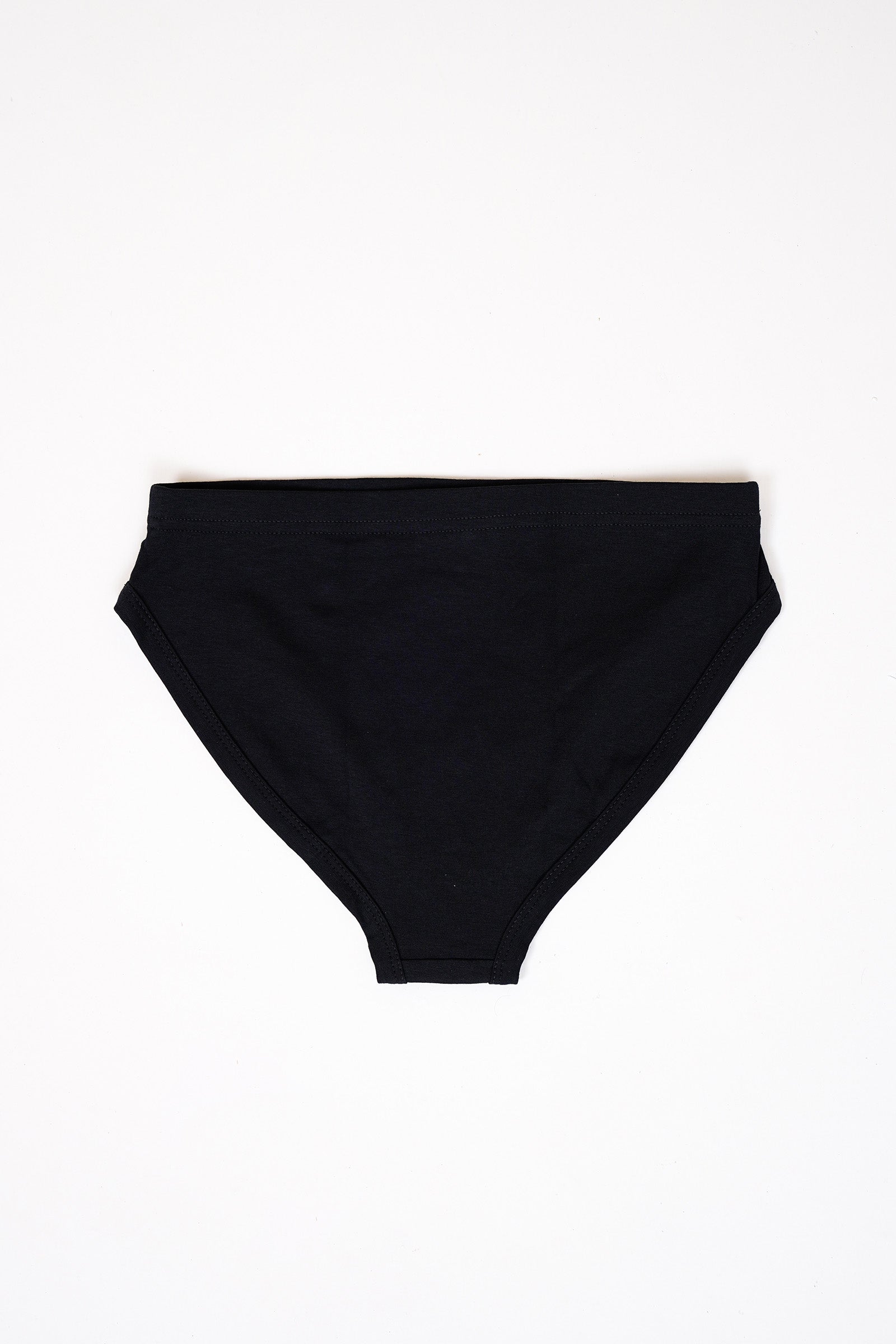 Pack of 3 briefs. Beyond East Official