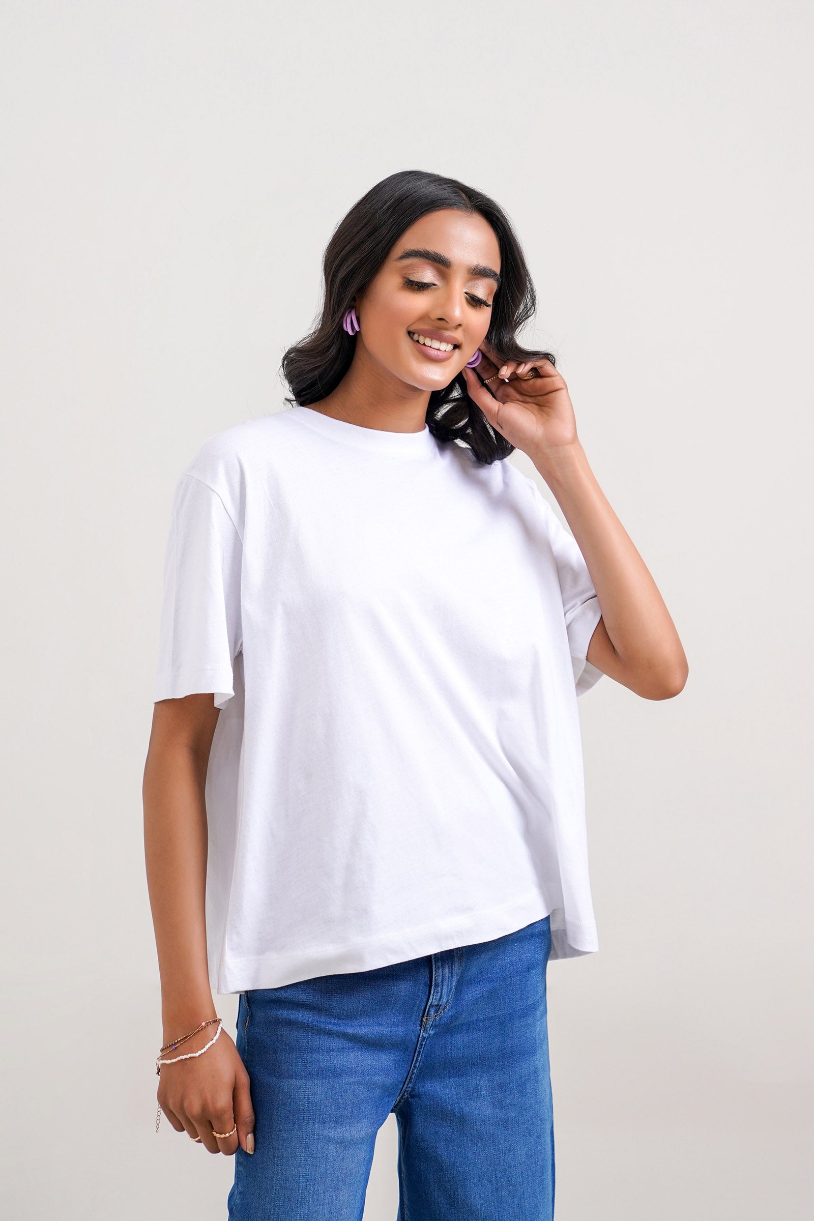 Basic T-shirt Beyond East Official