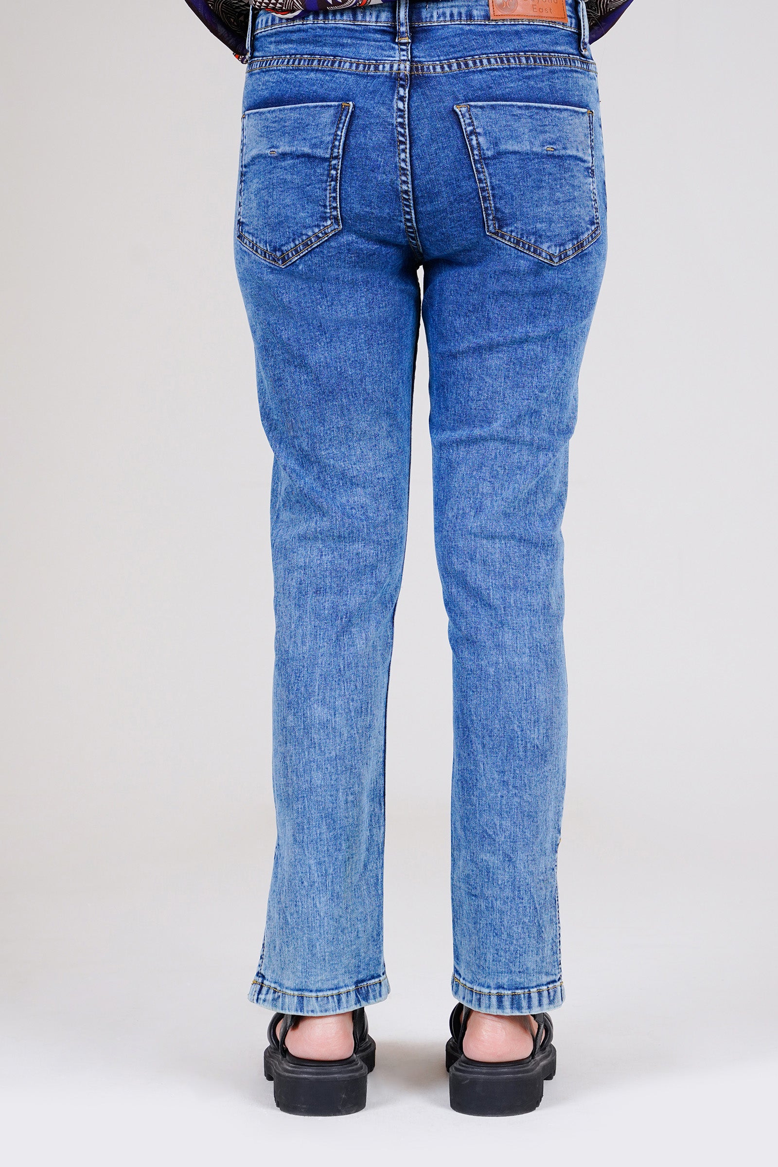 Push-up Jeans Beyond East Official